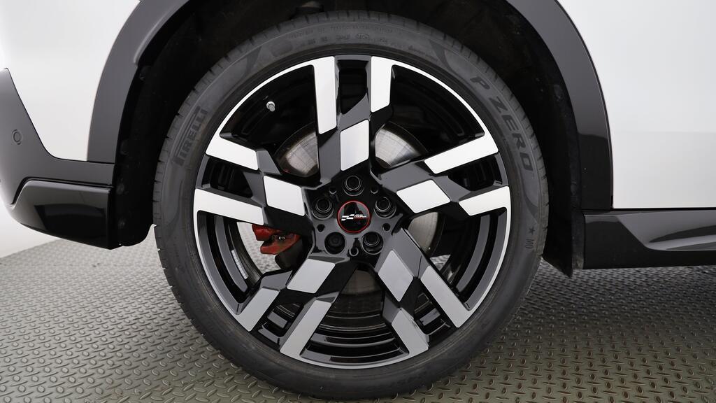 MINI John Cooper Works Countryman ALL4-image-7