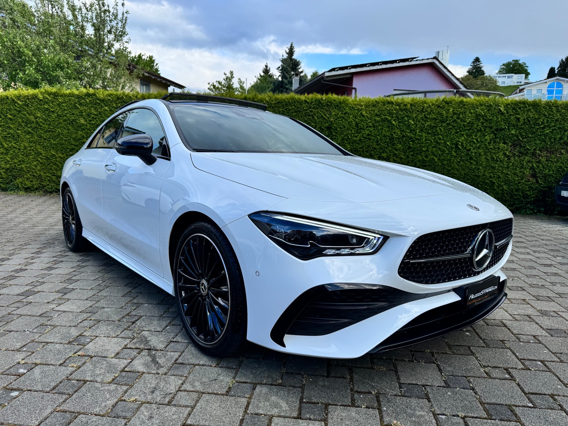 MERCEDES-BENZ CLA 200 AMG Line 7G-DCT-showroom-element-2
