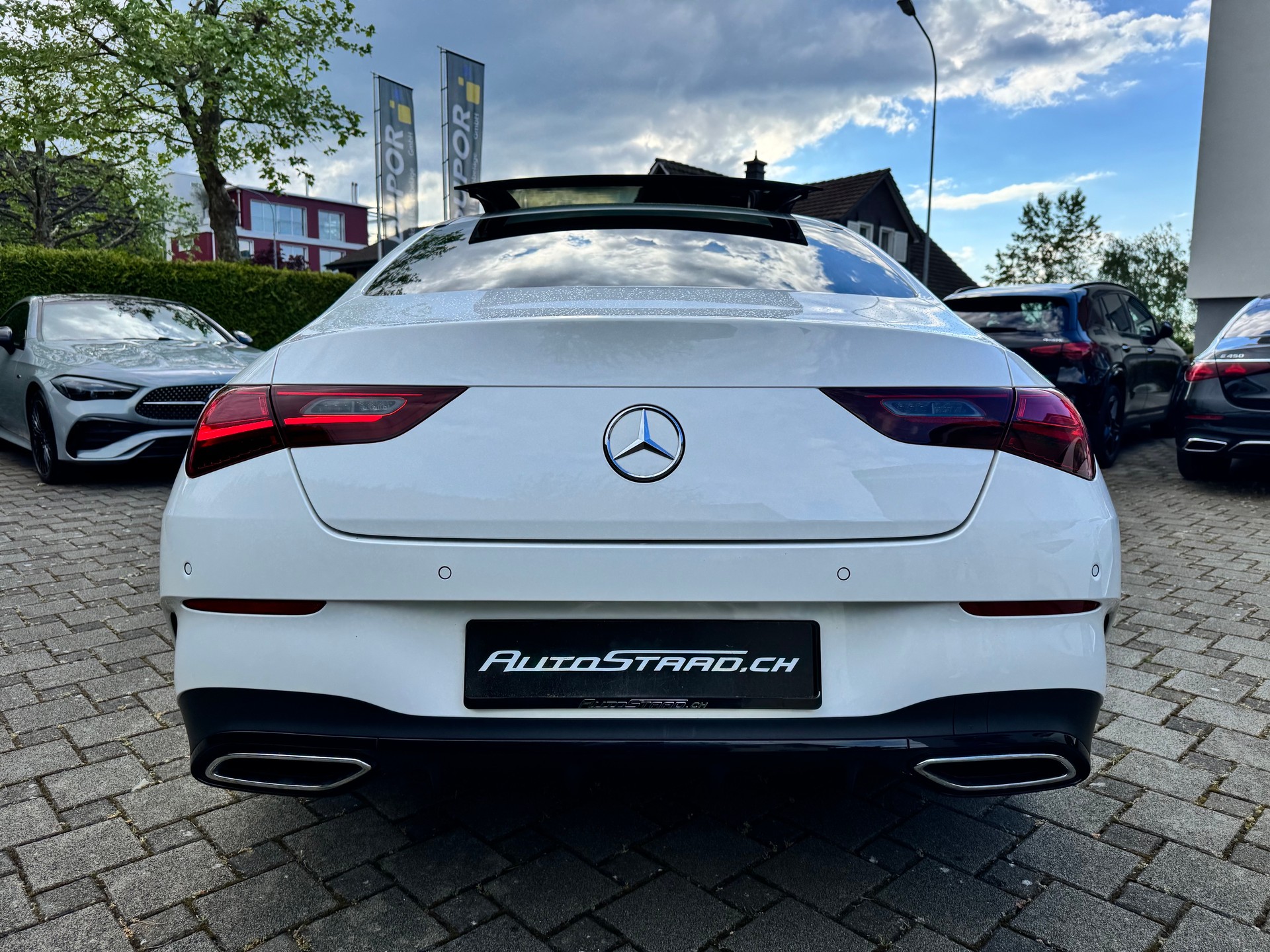 MERCEDES-BENZ CLA 200 AMG Line 7G-DCT-image-4