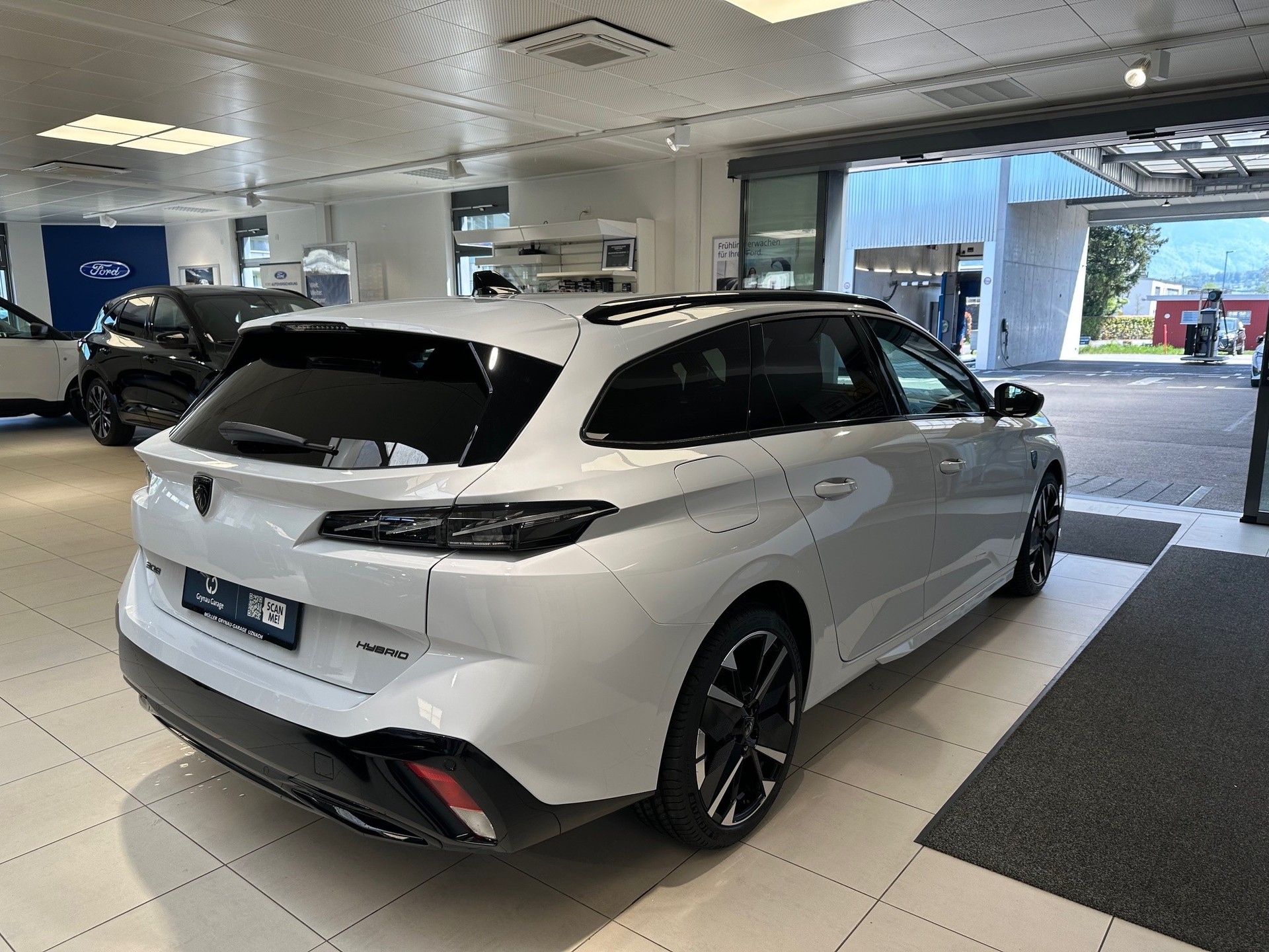 PEUGEOT 308 SW 1.2 Hybrid GT-image-3