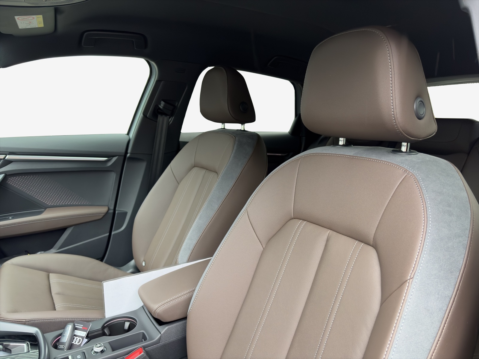 AUDI A3 allstreet 35 TFSI Attraction S-tronic-image-15