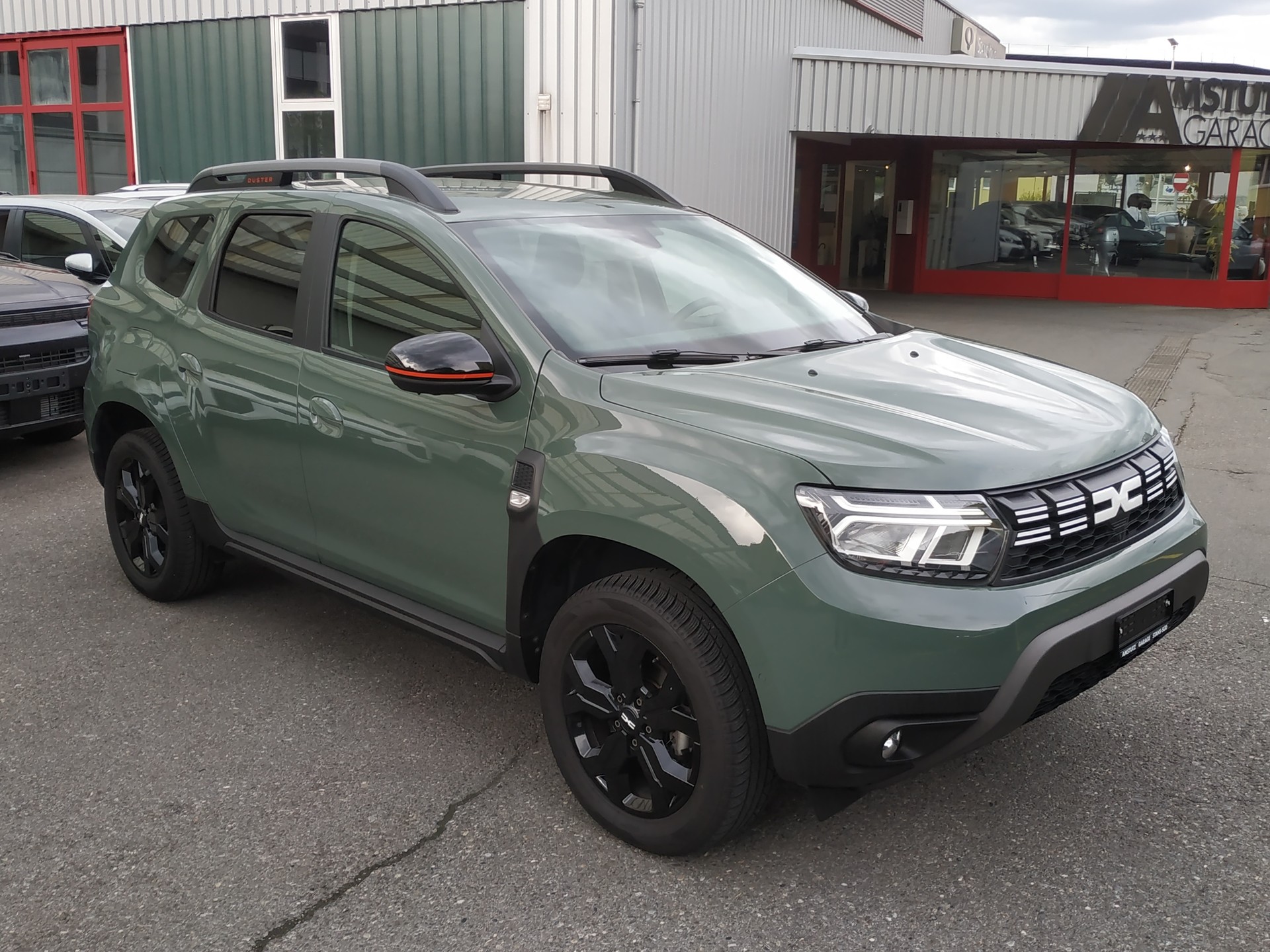 DACIA Duster TCe 150 Extreme EDC 4x2 Automat-image-1