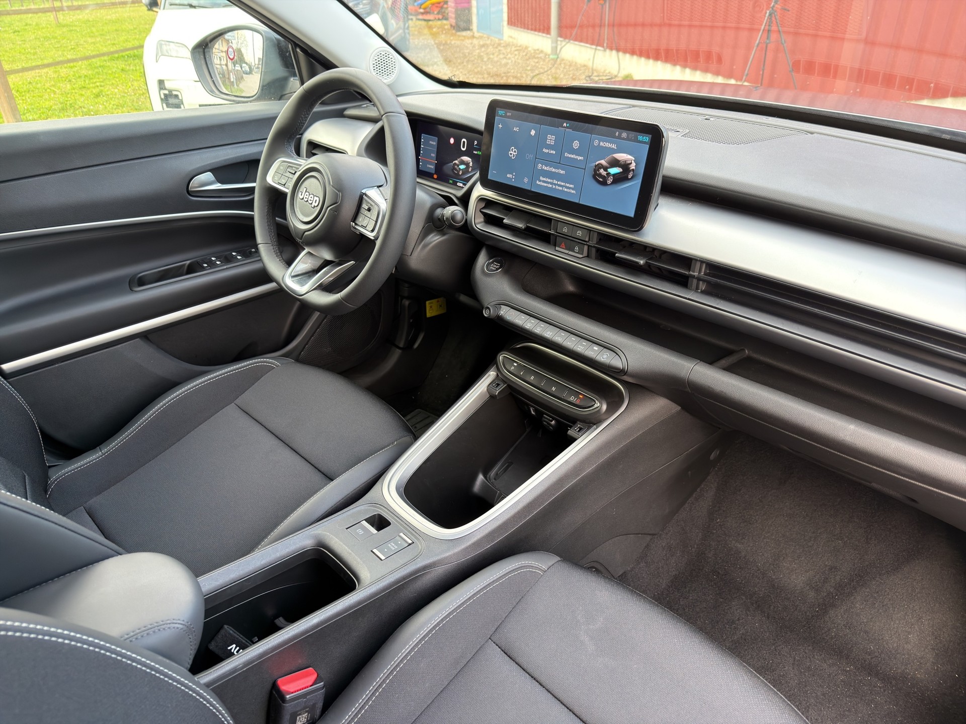 JEEP Avenger Summit-image-20