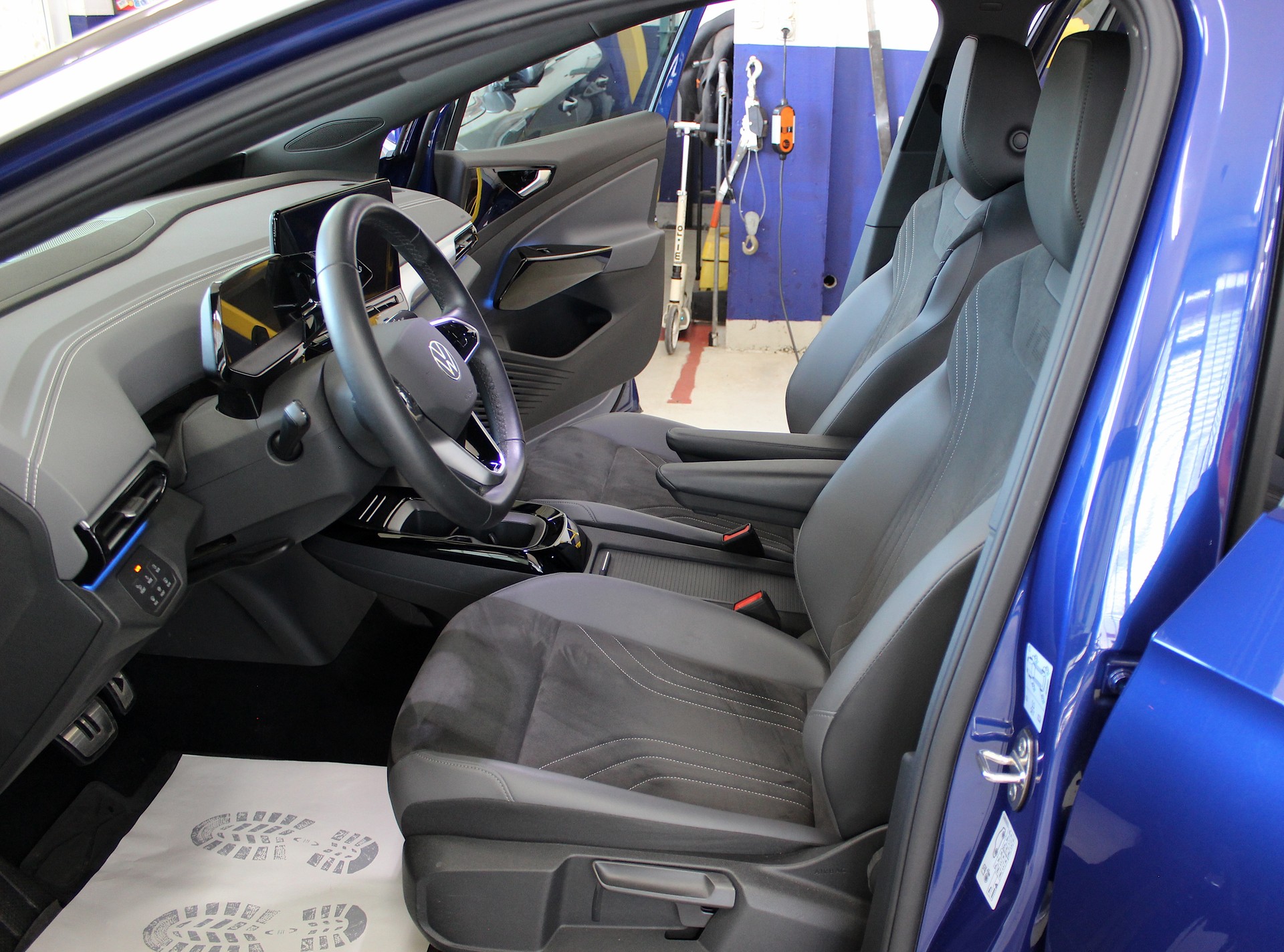 VW ID.5 Pro Performance 77 kWh 💥 TOP Ausstattung inkl. AHK 💥 Garantie 💥 Lieferung möglich-image-28