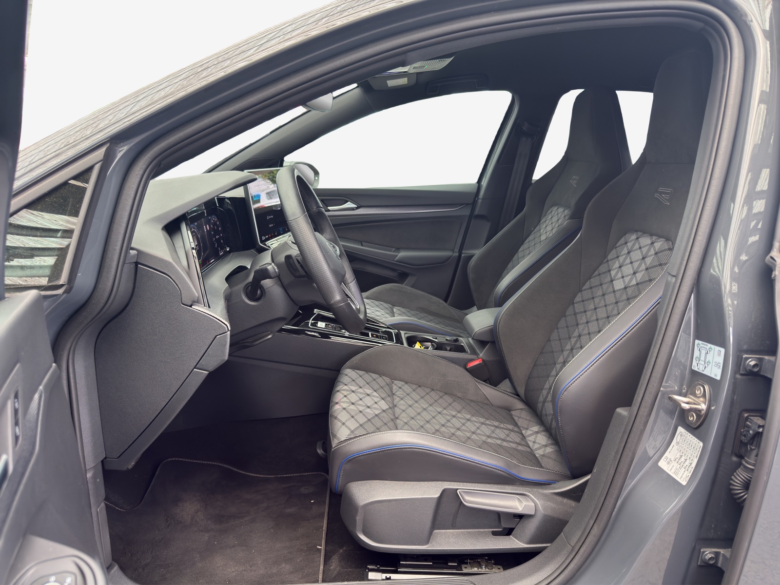 VW Golf 2.0 TSI R-Line DSG 4 Motion-image-7
