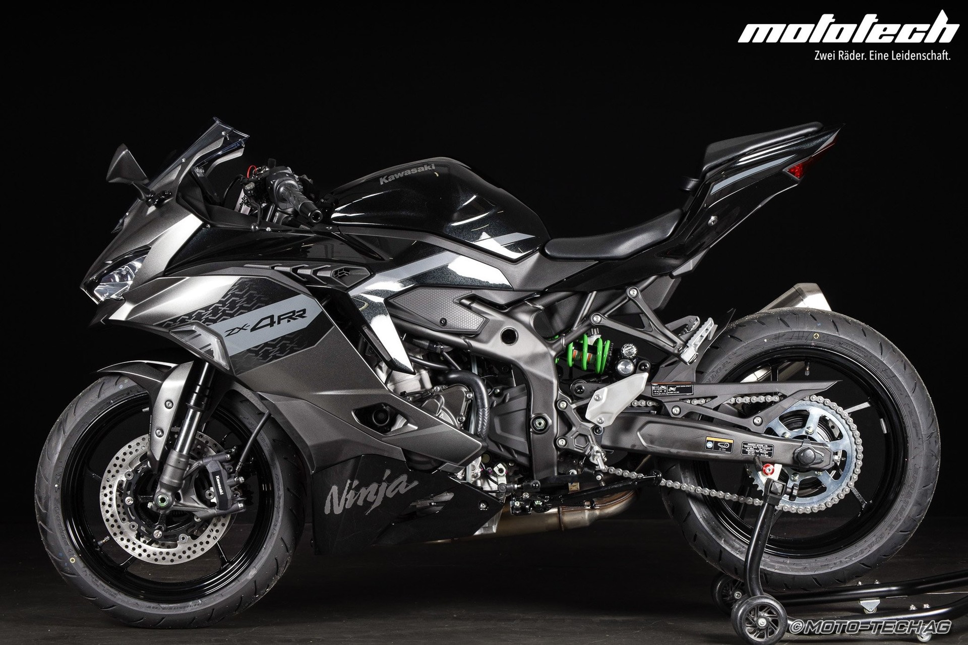 KAWASAKI Ninja ZX-4RR MY26-image-4