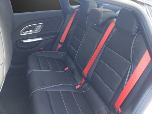 MERCEDES-BENZ CLA 220 8G-DCT 4Matic-image-10