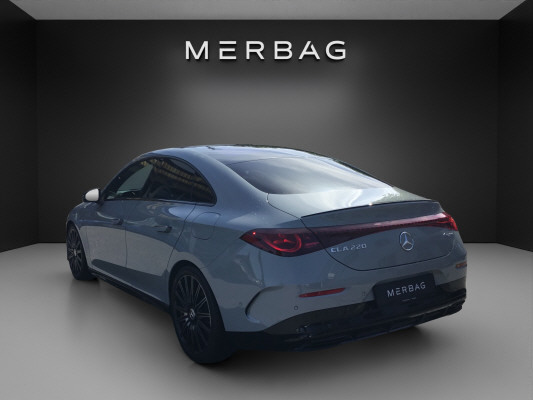 MERCEDES-BENZ CLA 220 8G-DCT 4Matic-image-5