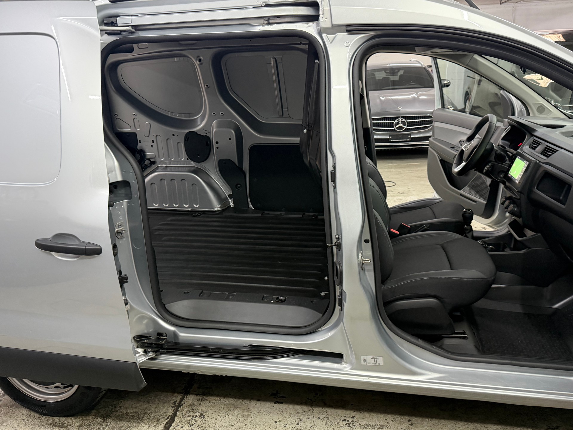 RENAULT Express 1.5 Blue dCi 95 Advance-image-14