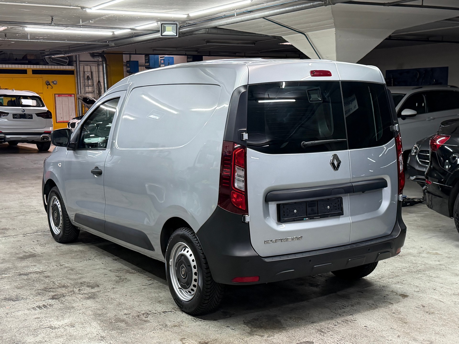 RENAULT Express 1.5 Blue dCi 95 Advance-image-15