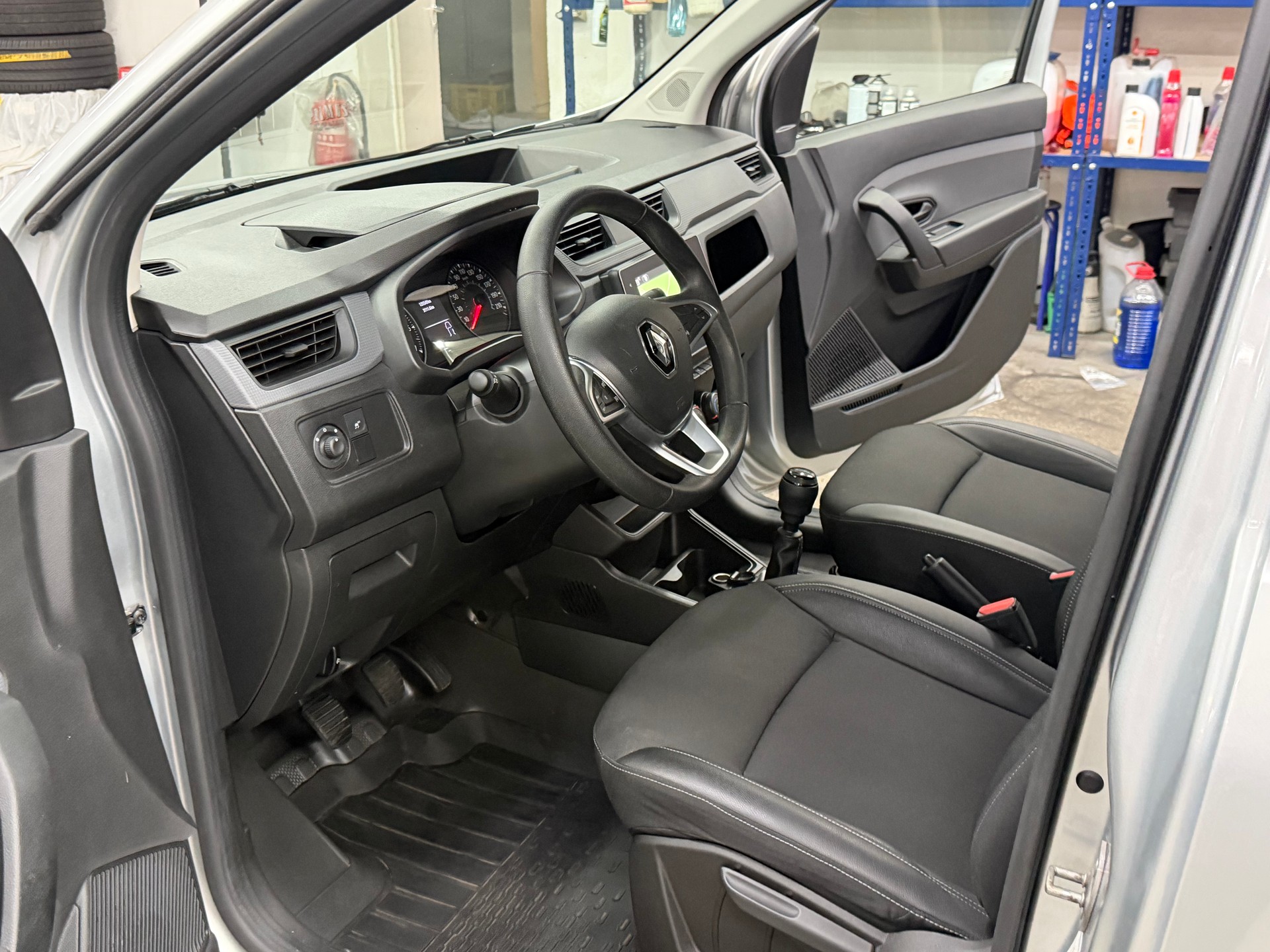RENAULT Express 1.5 Blue dCi 95 Advance-image-8
