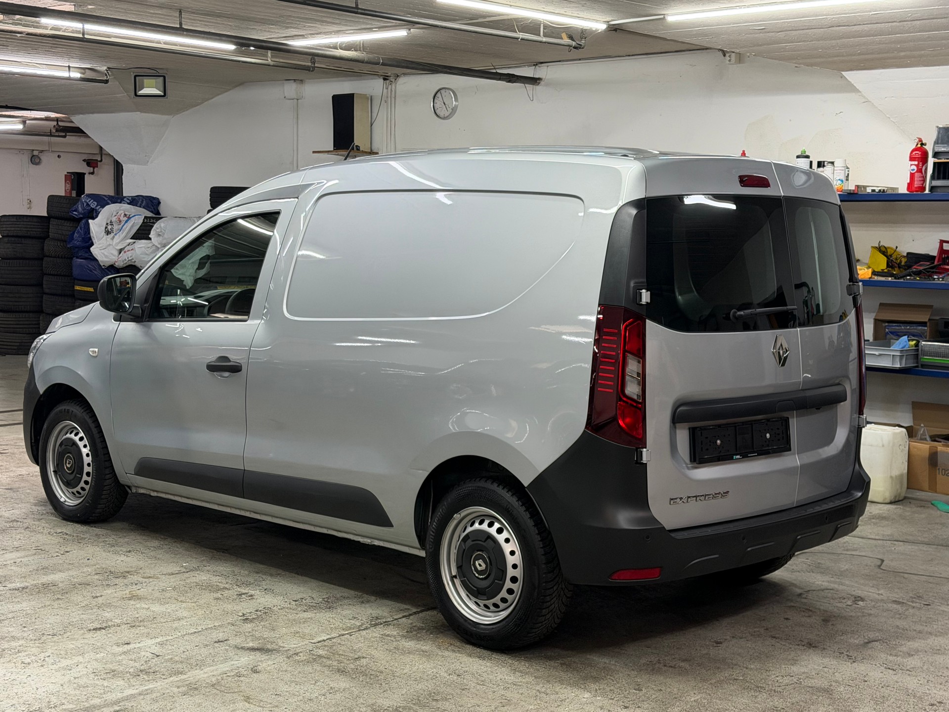 RENAULT Express 1.5 Blue dCi 95 Advance-image-3