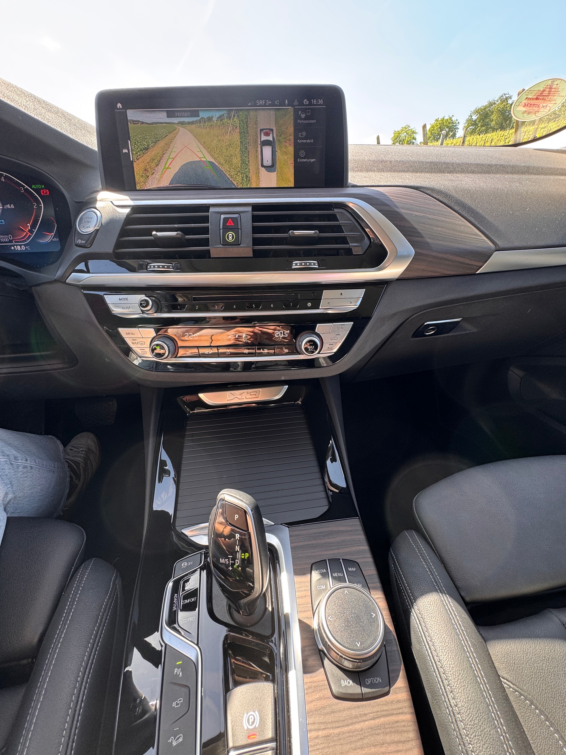 BMW 20d xDrive-image-1