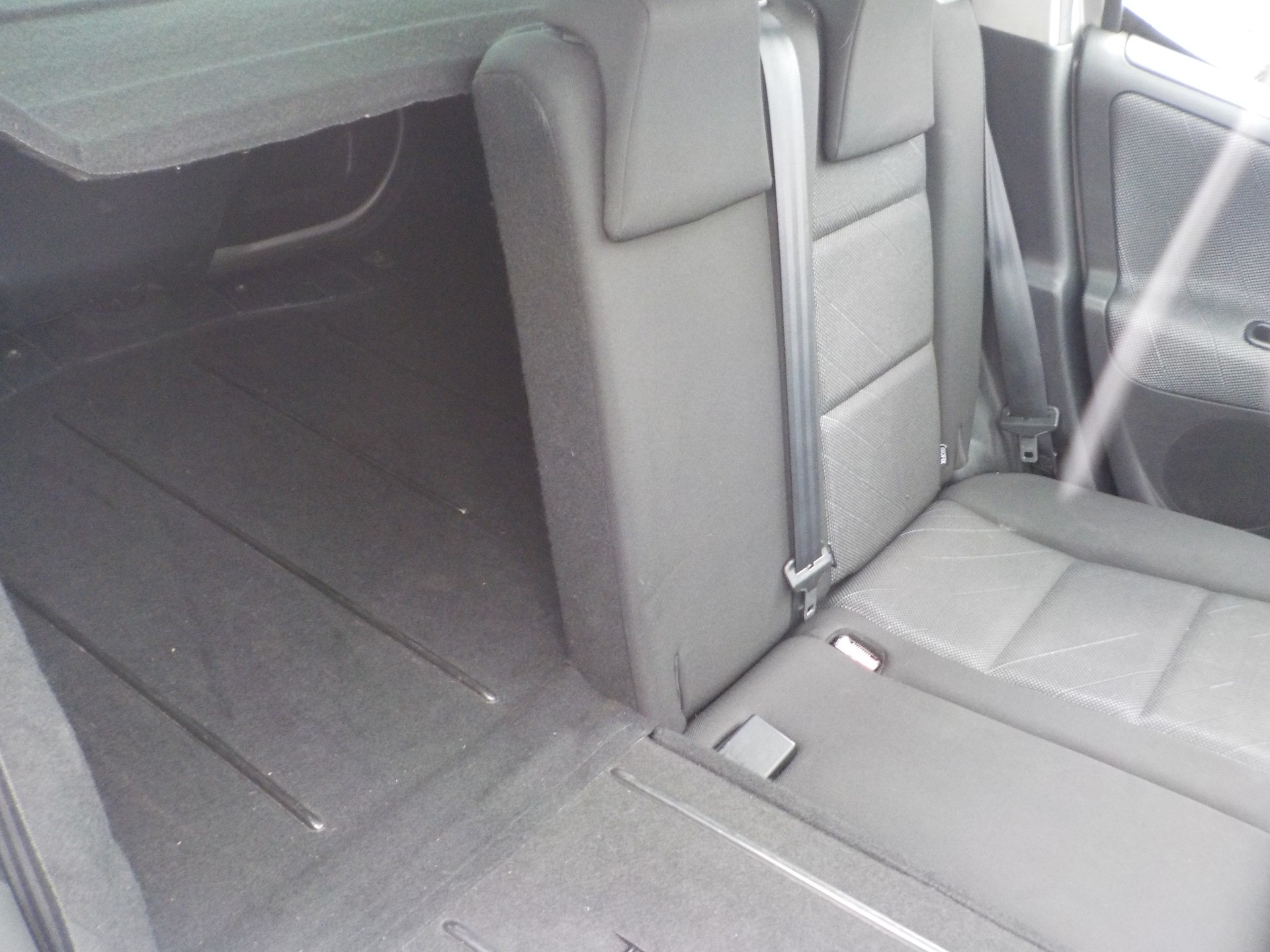 PEUGEOT 207 SW 1.6 16V Sport Automatic-image-9