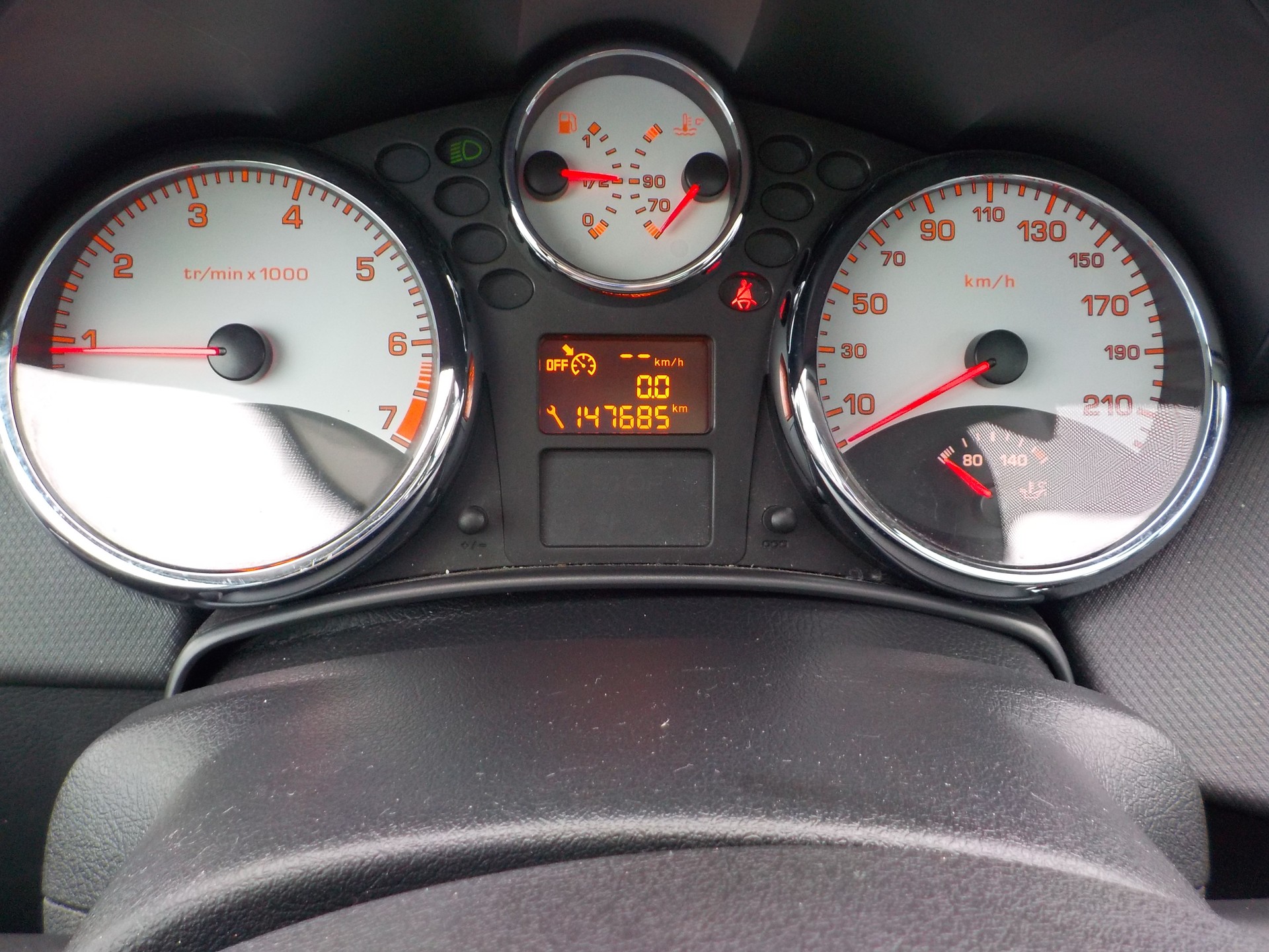 PEUGEOT 207 SW 1.6 16V Sport Automatic-image-7