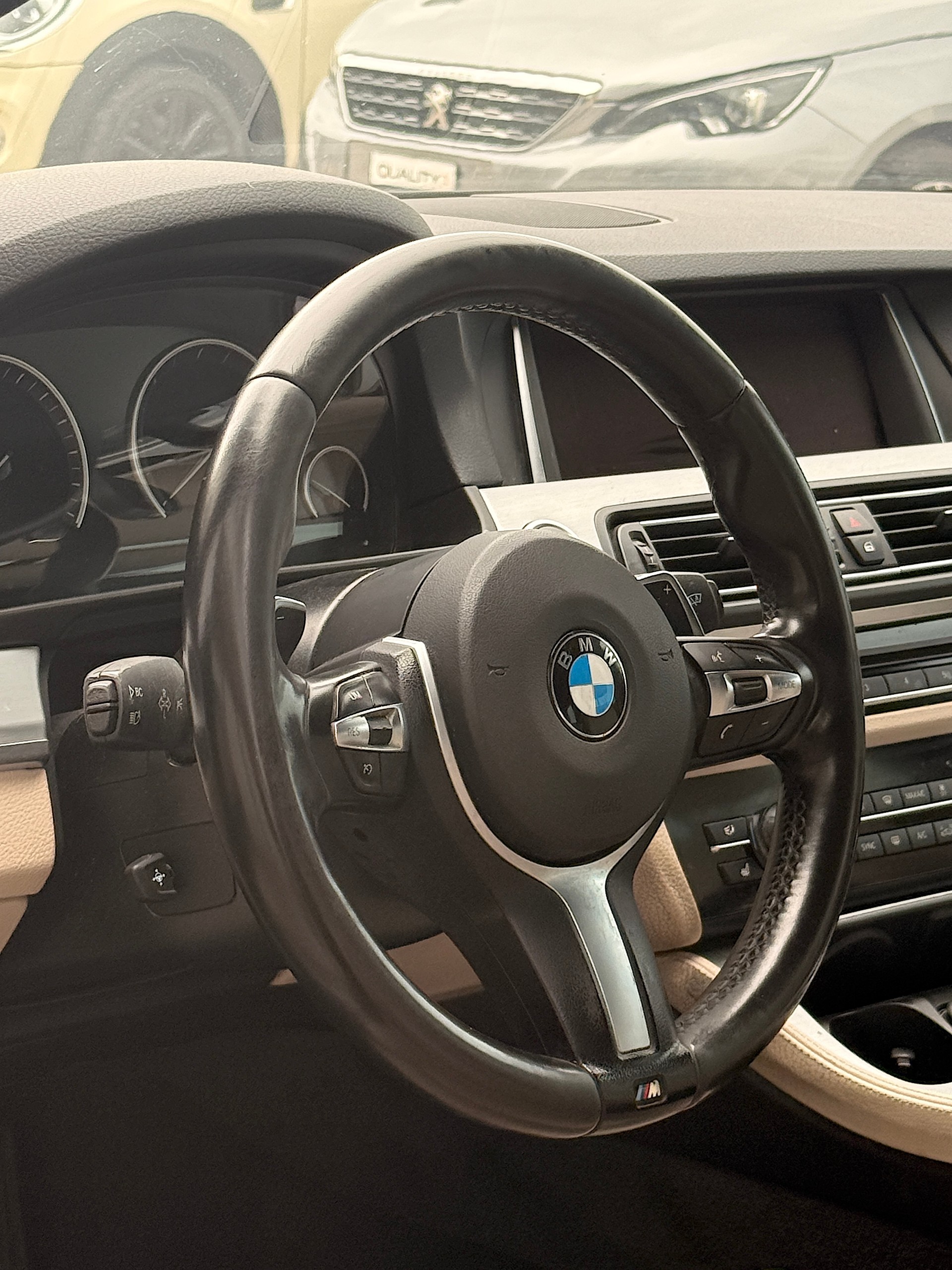 BMW 535d Touring xDrive M Paket Steptr. I CH FZ I MFK 17.03.2026 I AHK 2000 KG I harman/kardon I DAB I Garantie inkl.-image-6