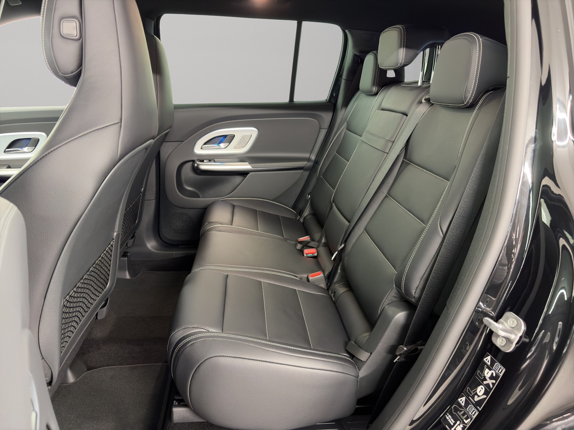 MERCEDES-BENZ GLB 220 4matic-image-7