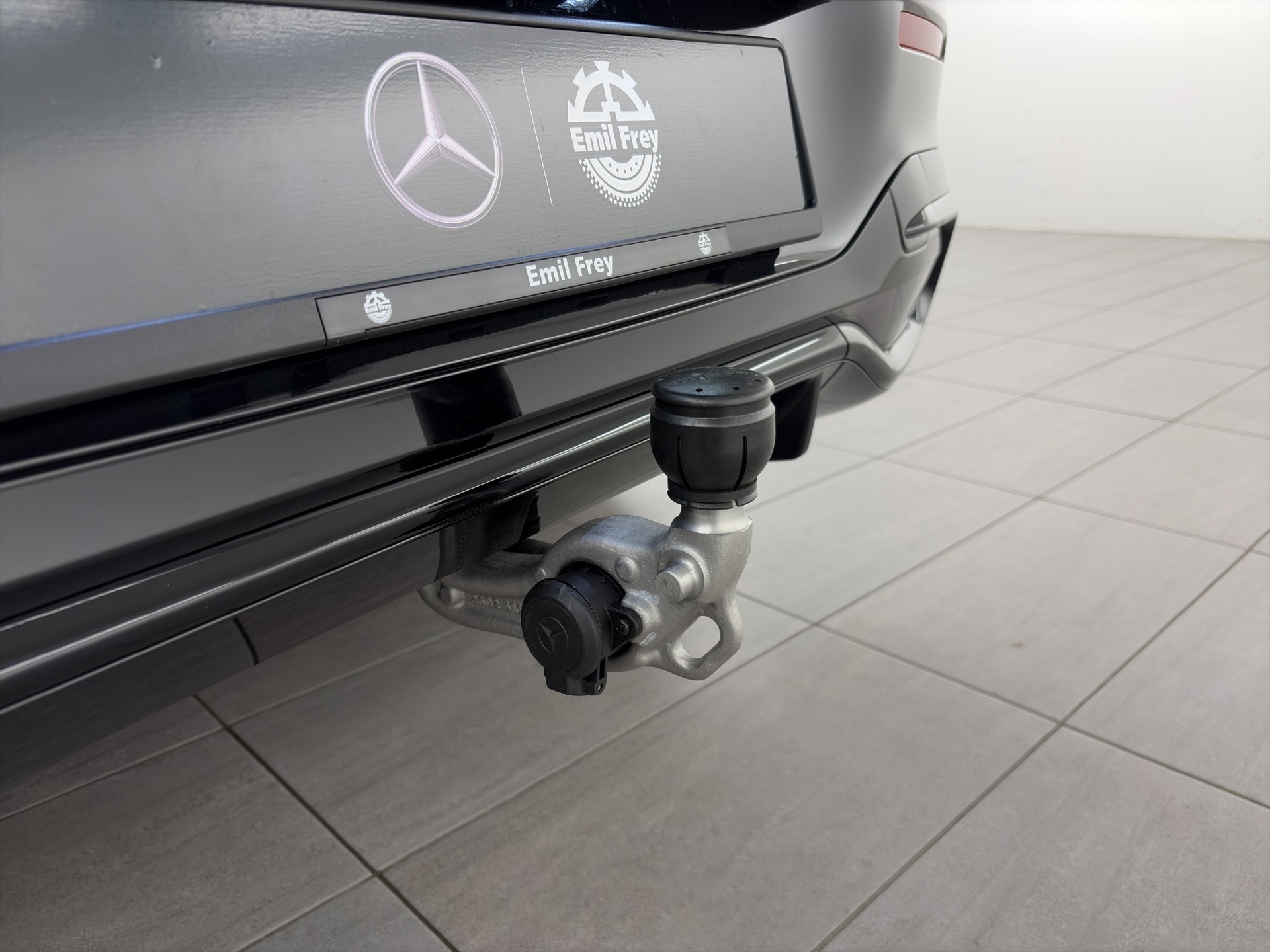 MERCEDES-BENZ GLB 220 4matic-image-11