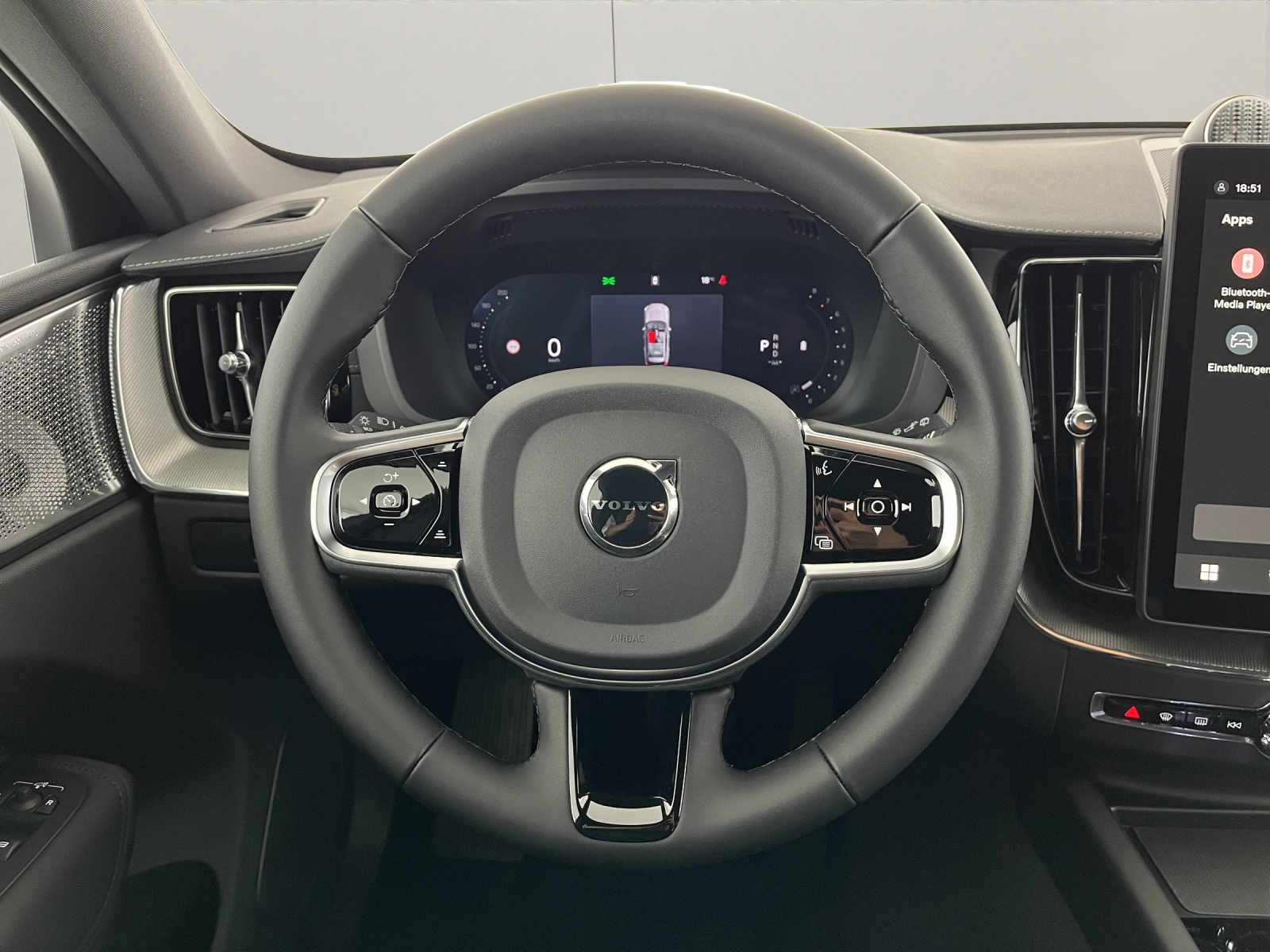 VOLVO XC60 2.0 B5 MH Black Edition AWD-image-10