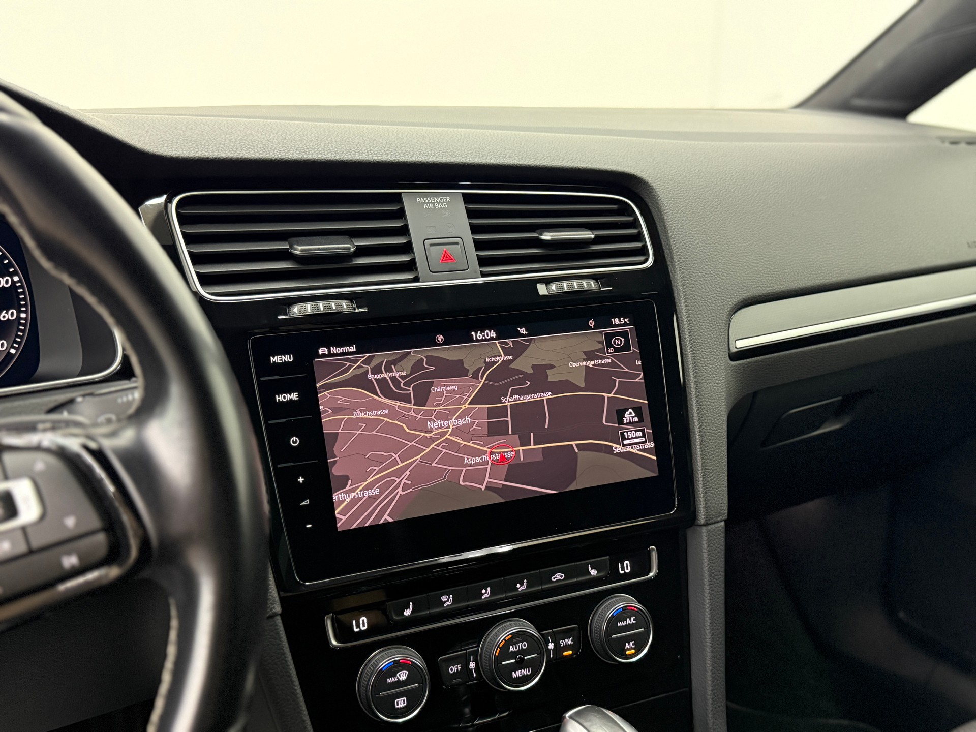 VW Golf 2.0 TSI R 4Motion DSG-image-27
