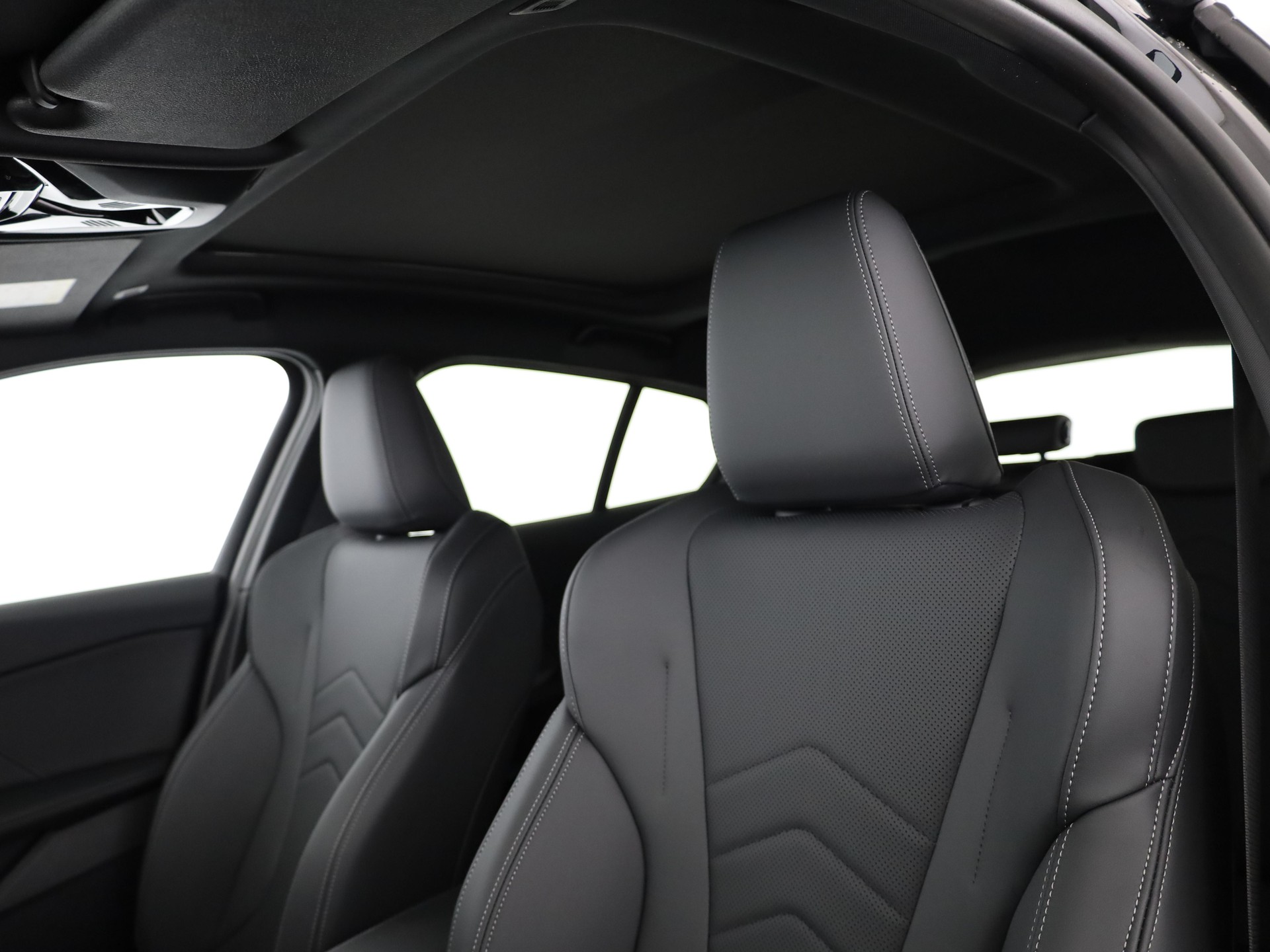 BMW M135i xDrive-image-13