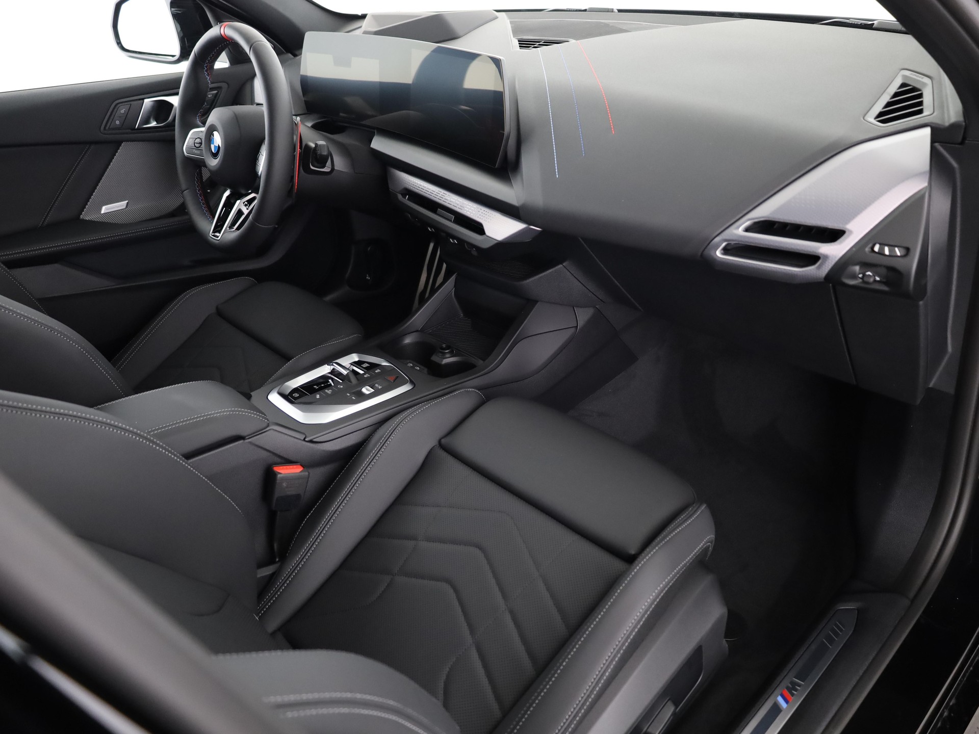 BMW M135i xDrive-image-15