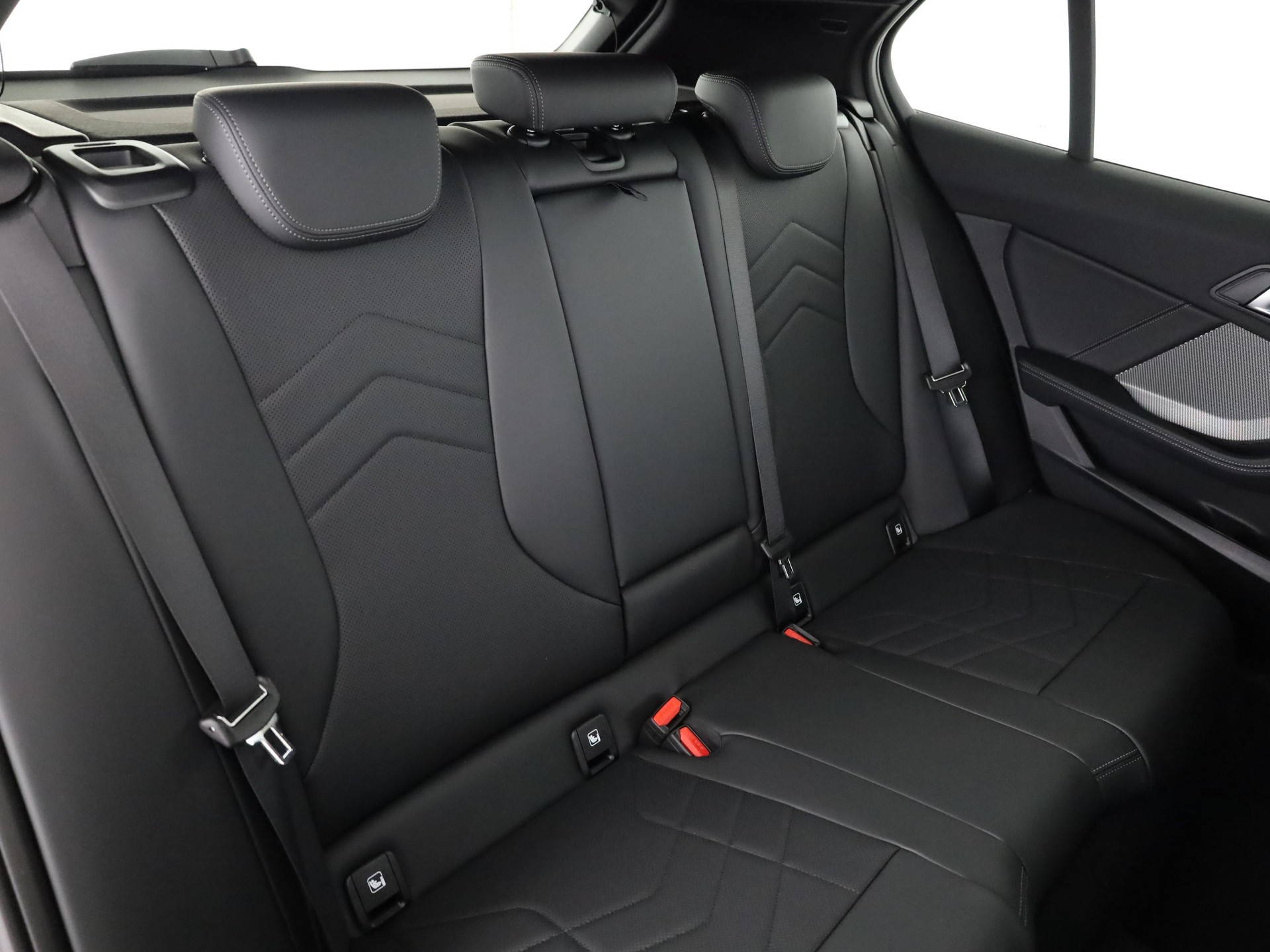 BMW M135i xDrive-image-14