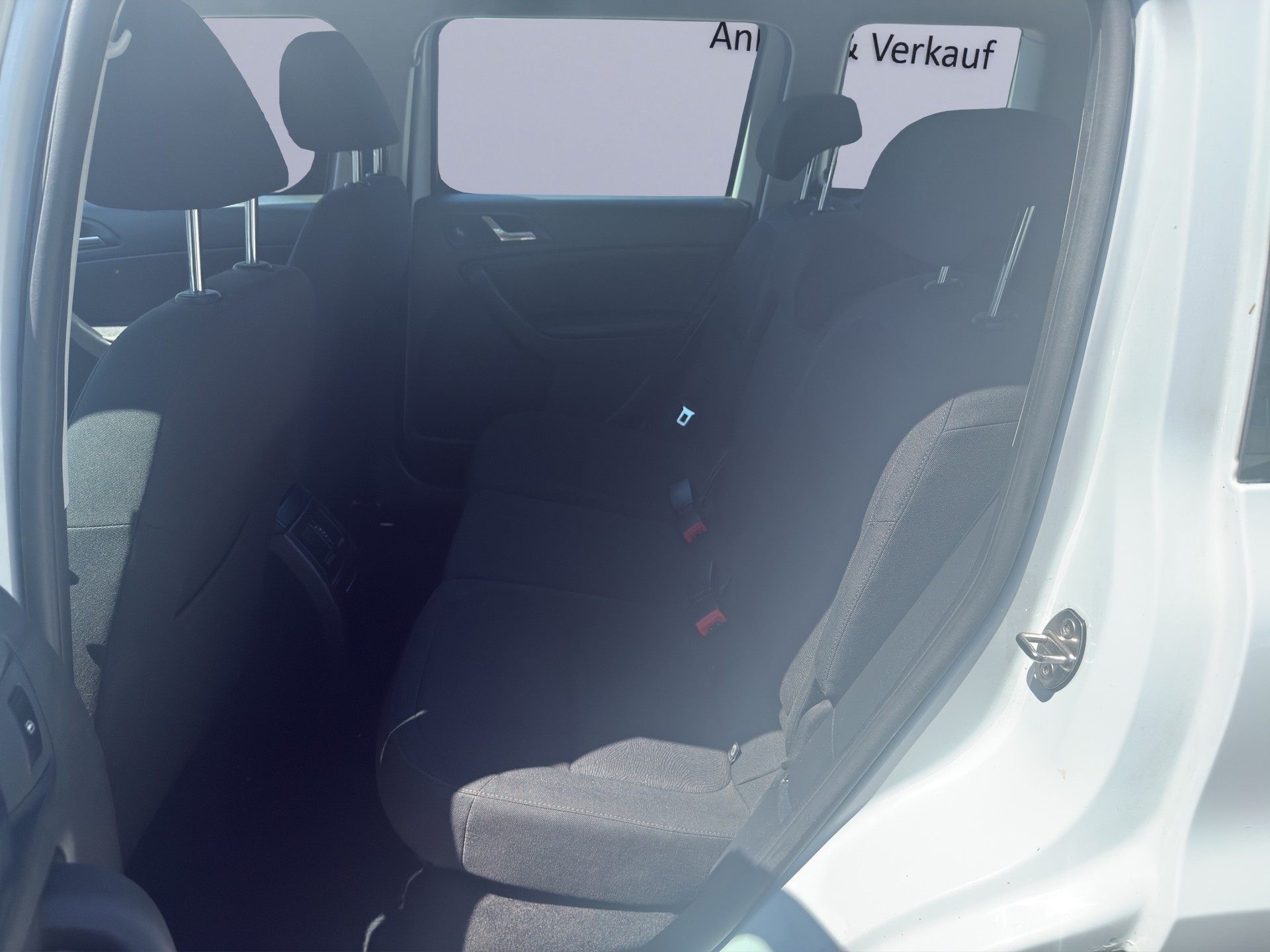 SKODA Yeti 2.0 TDI Ambition 4x4-image-9