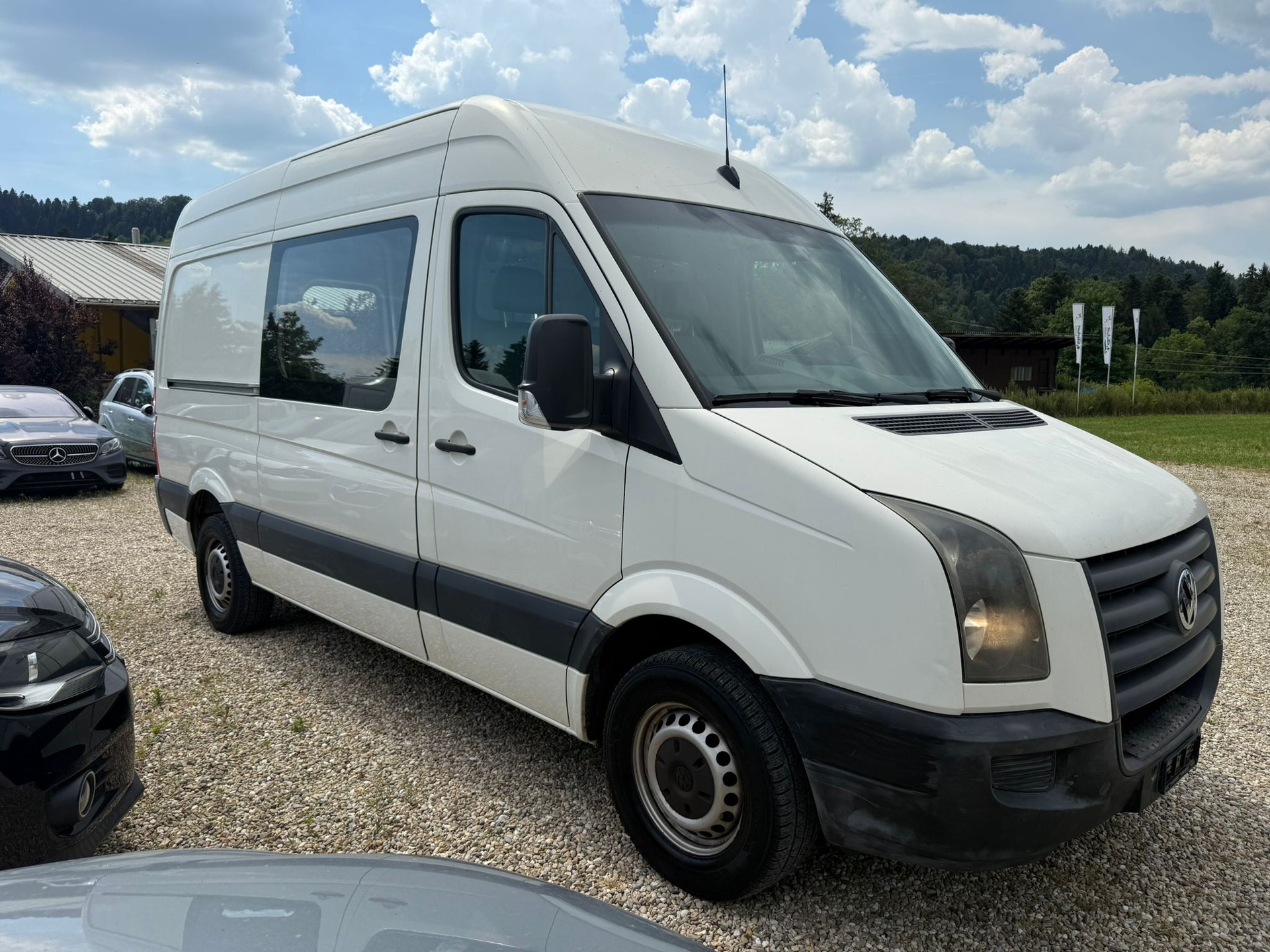 VW Crafter 35 2.5 BlueTDI 136 PS-image-2