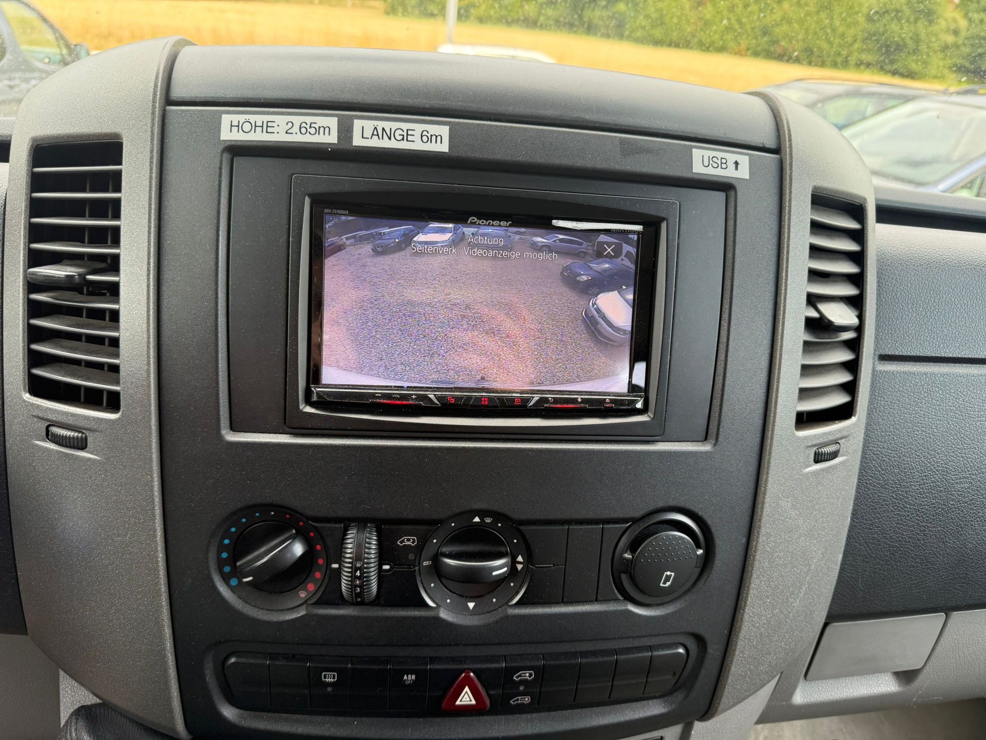 VW Crafter 35 2.5 BlueTDI 136 PS-image-8