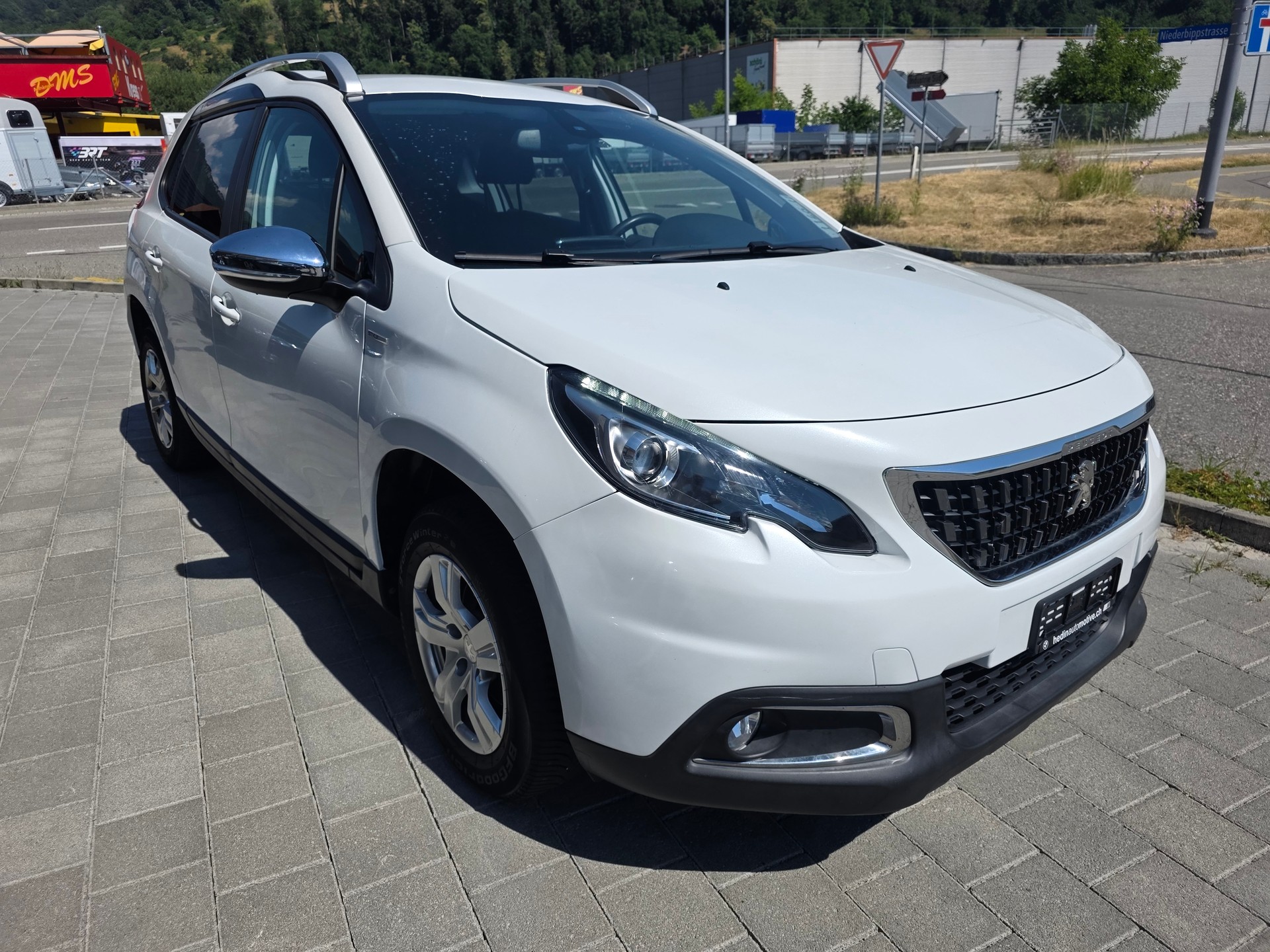 PEUGEOT 2008 1.2 PureTech Active EAT6 nur 9000 Bis ende juni-image-5