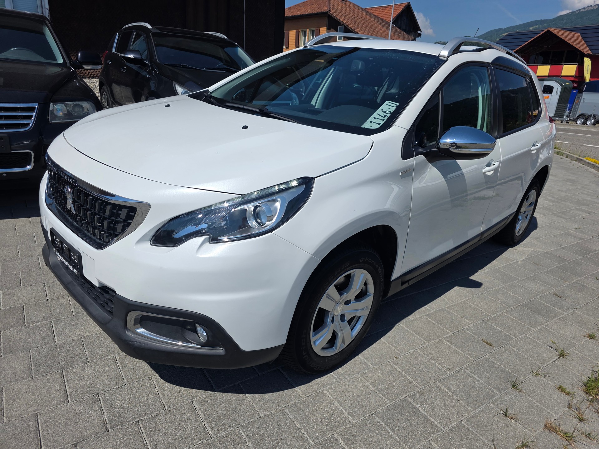 PEUGEOT 2008 1.2 PureTech Active EAT6 nur 9000 Bis ende juni-image-9