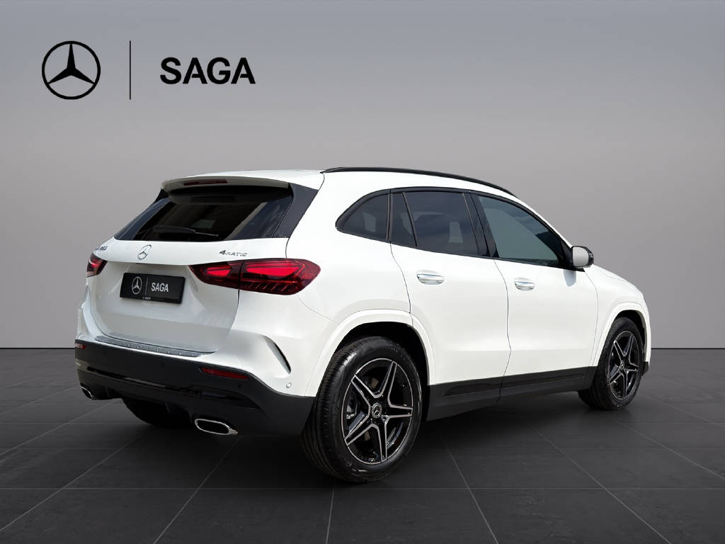 MERCEDES-BENZ GLA 250 Swiss Star AMG Line 4matic-image-5