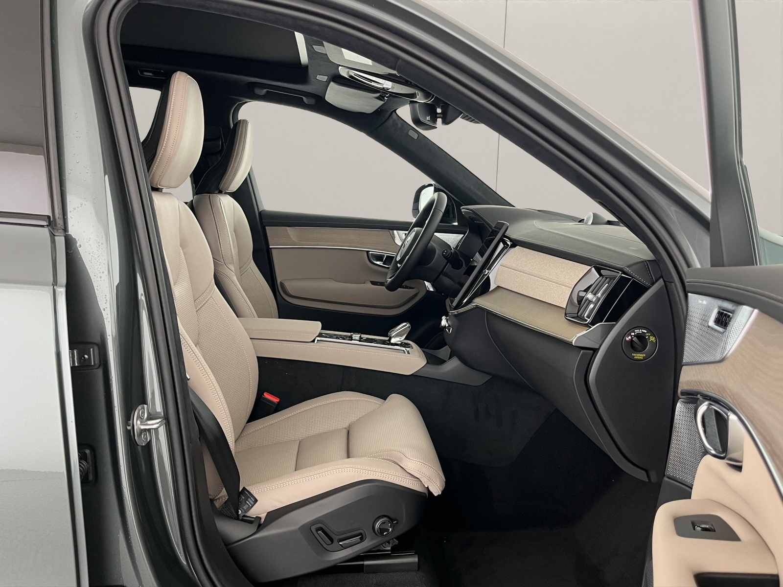 VOLVO XC90 2.0 T8 TE Ultra Dark eAWD-image-9