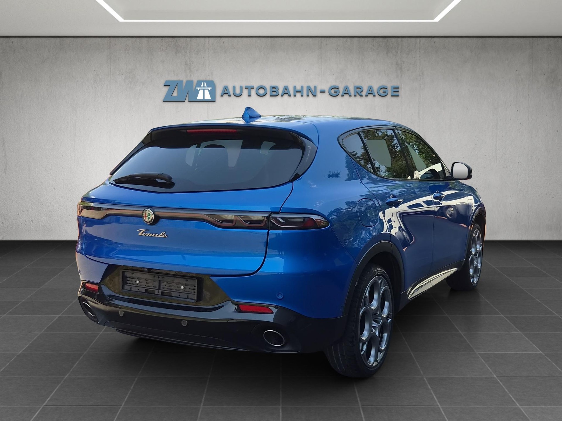 ALFA ROMEO Tonale 1.3 Plug-in Hybrid Veloce Q4-image-4