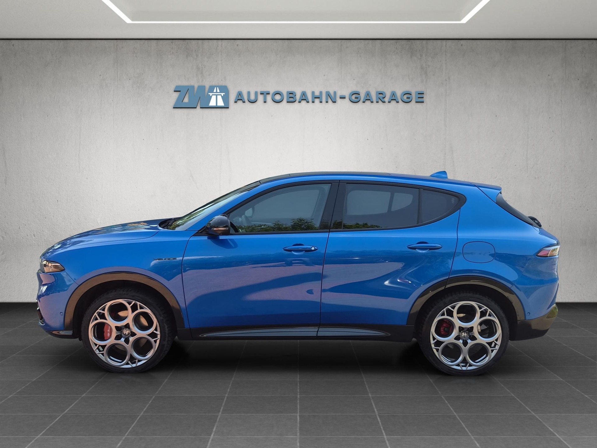 ALFA ROMEO Tonale 1.3 Plug-in Hybrid Veloce Q4-image-1