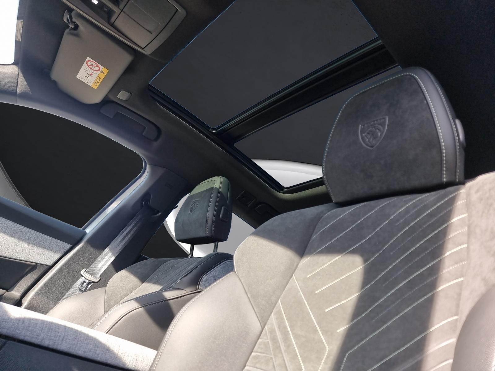 PEUGEOT 3008 e-Launch Edition AWD-image-12