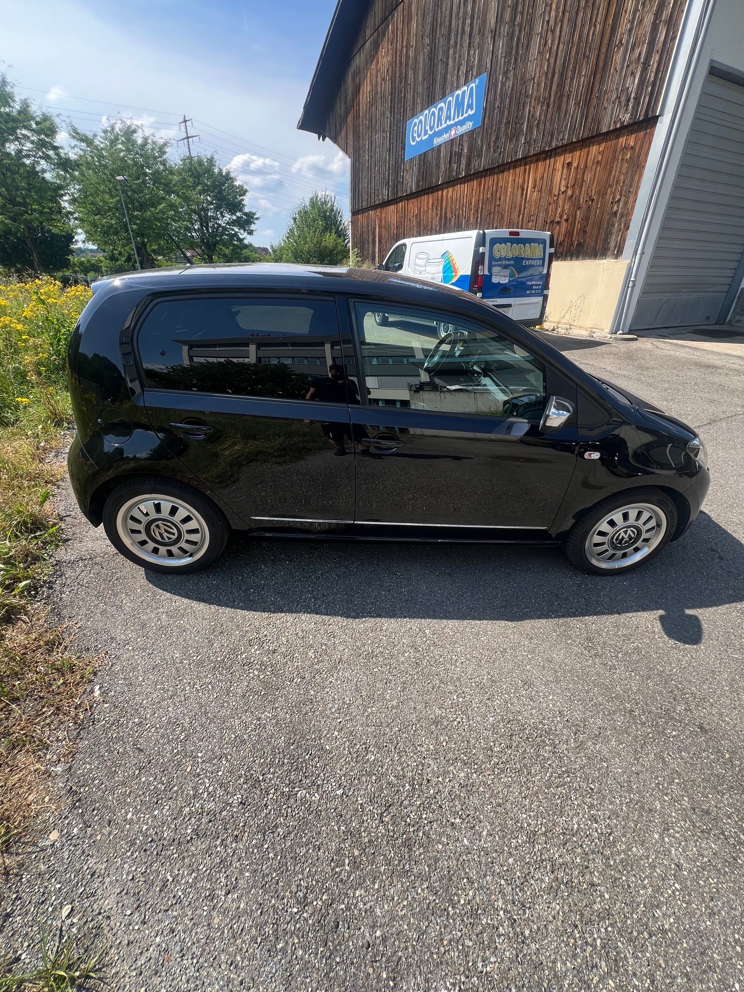 VW Up 1.0 BMT black up Art on Ice-image-6