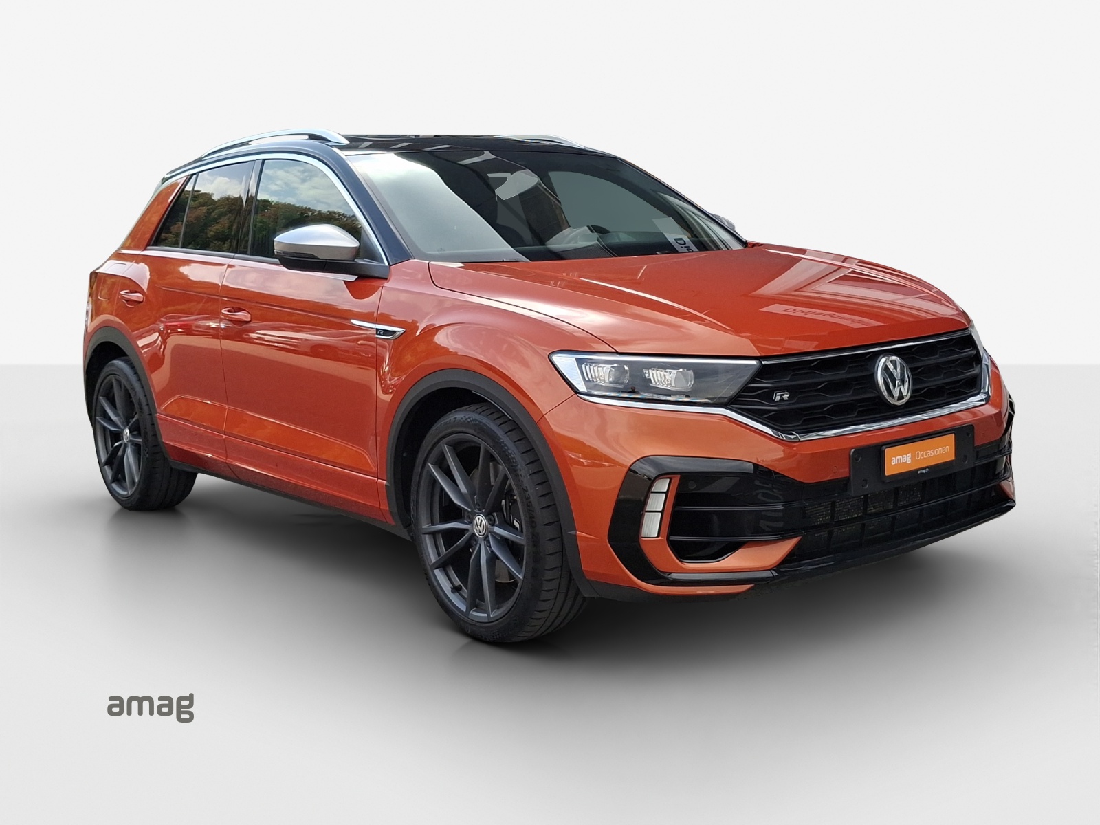 VW T-Roc 2.0 TSI R DSG 4Motion-image-5