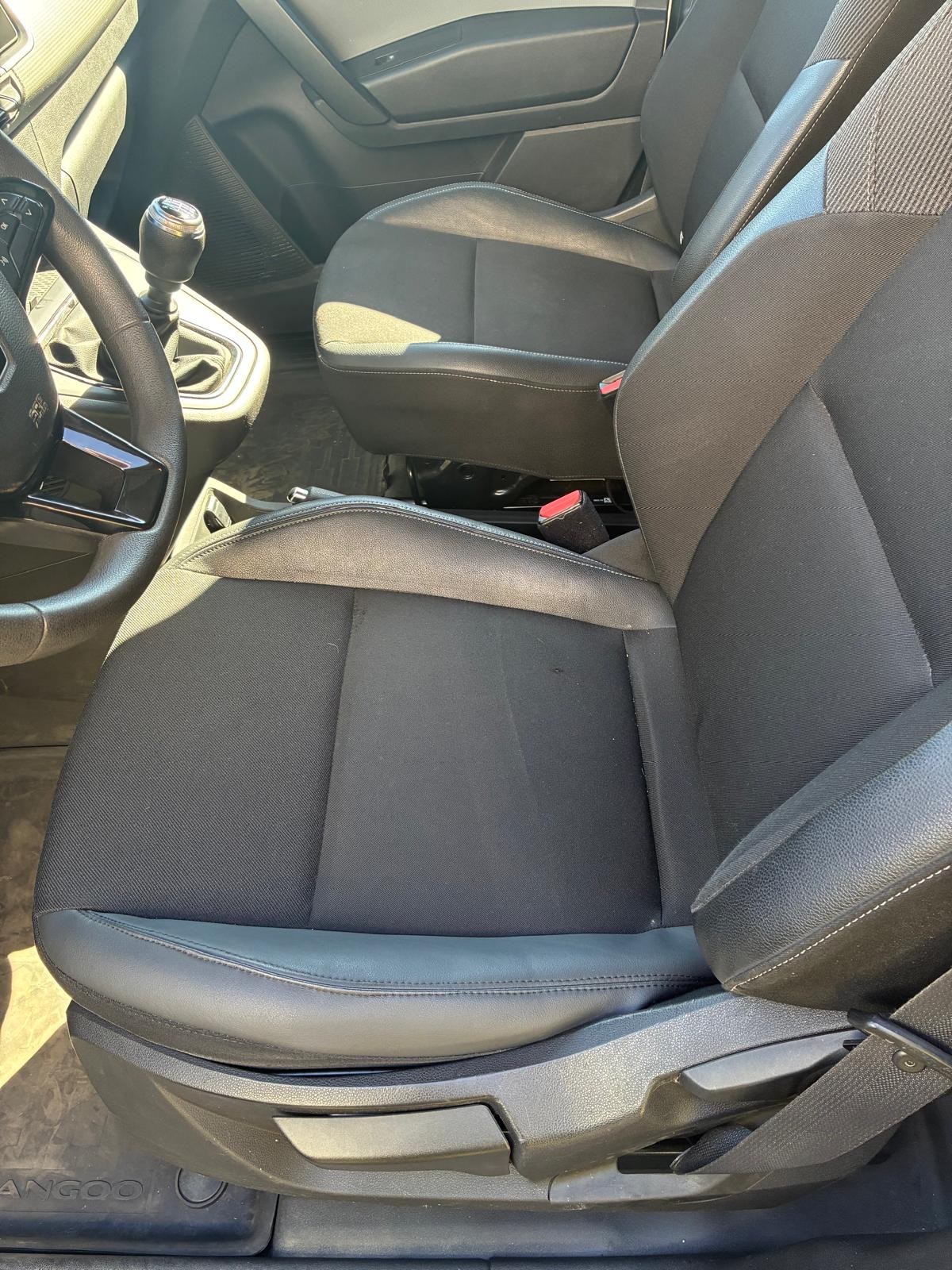RENAULT Kangoo Van 1.3TCe Standard 100 PF Edition One-image-8
