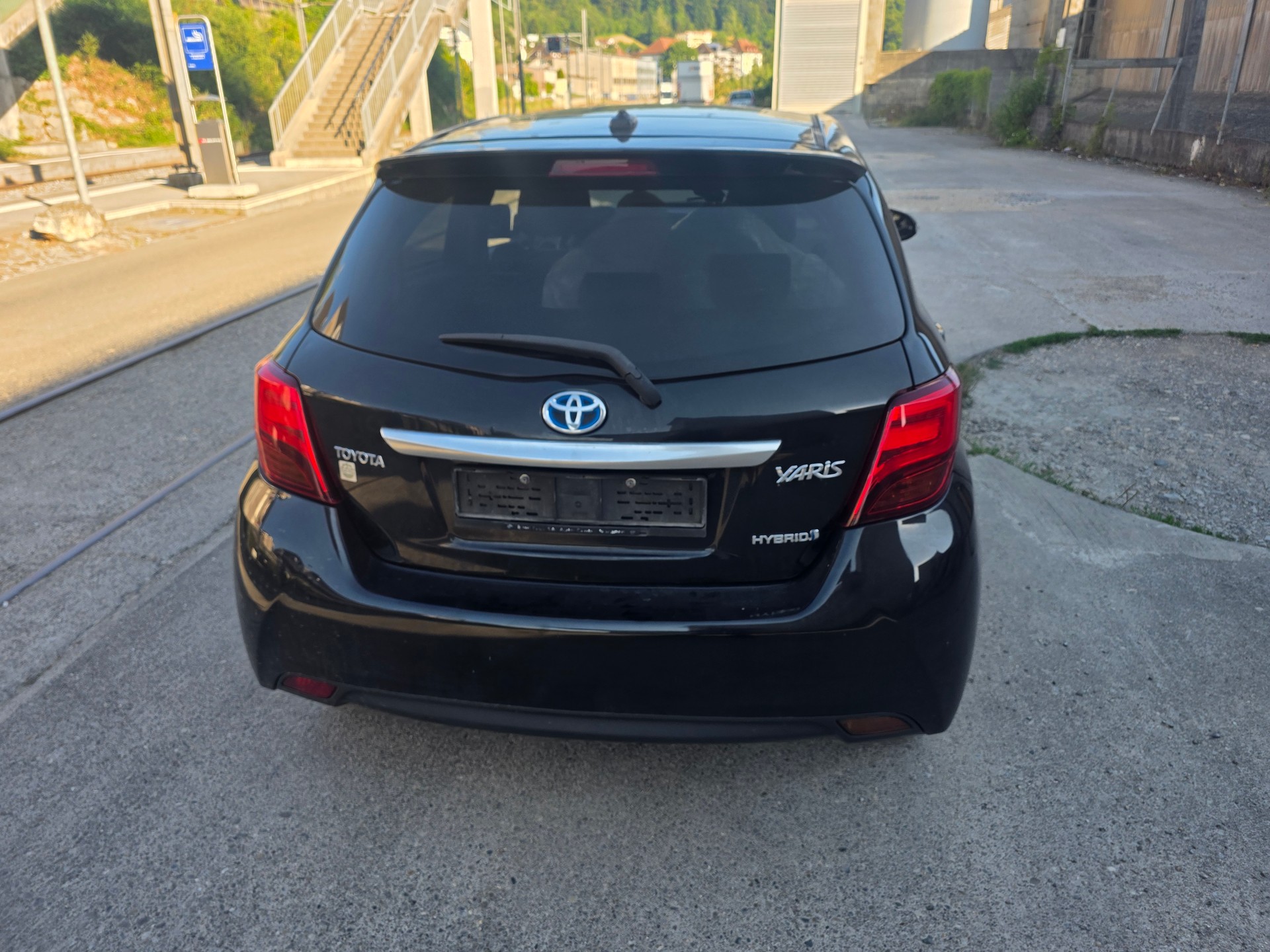 TOYOTA Yaris 1.5 VVT-i Hybrid Swiss Trend e-CVT-image-7