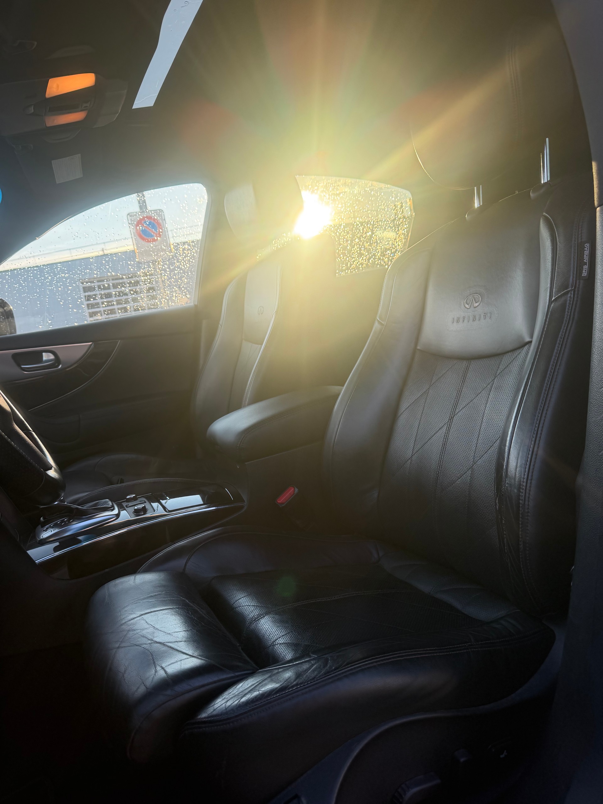 INFINITI FX30d S AWD Automatic-image-9