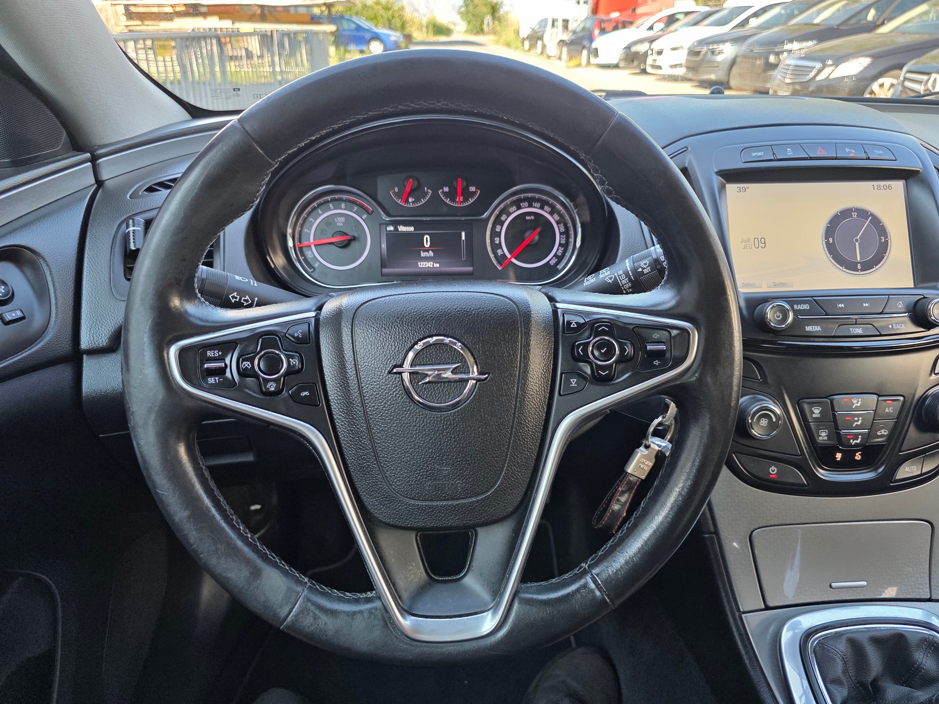 OPEL Insignia Sports Tourer 2.0 Turbo Edition 4WD-image-12