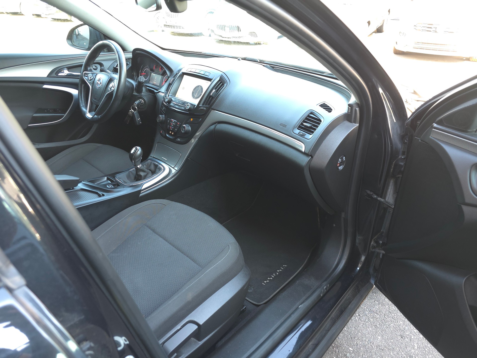 OPEL Insignia Sports Tourer 2.0 Turbo Edition 4WD-image-9
