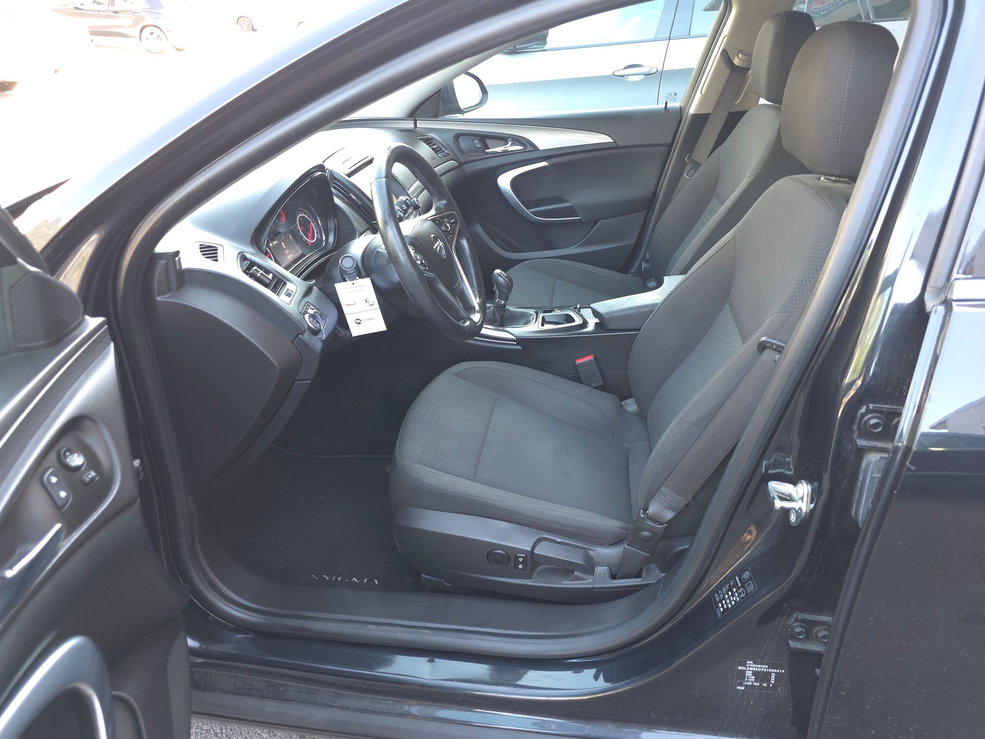 OPEL Insignia Sports Tourer 2.0 Turbo Edition 4WD-image-7