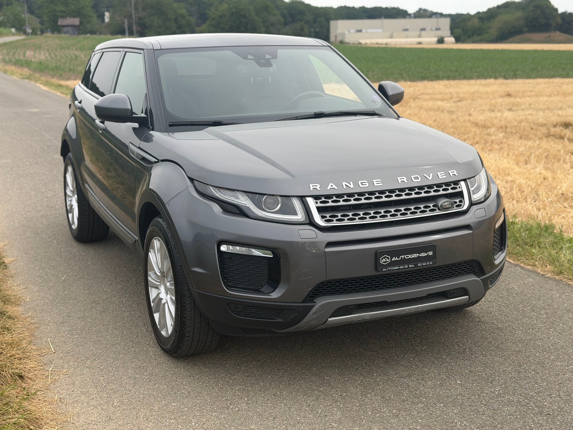 LAND ROVER Range Rover Evoque 2.0 Si4 SE Advantage AT9-image-5