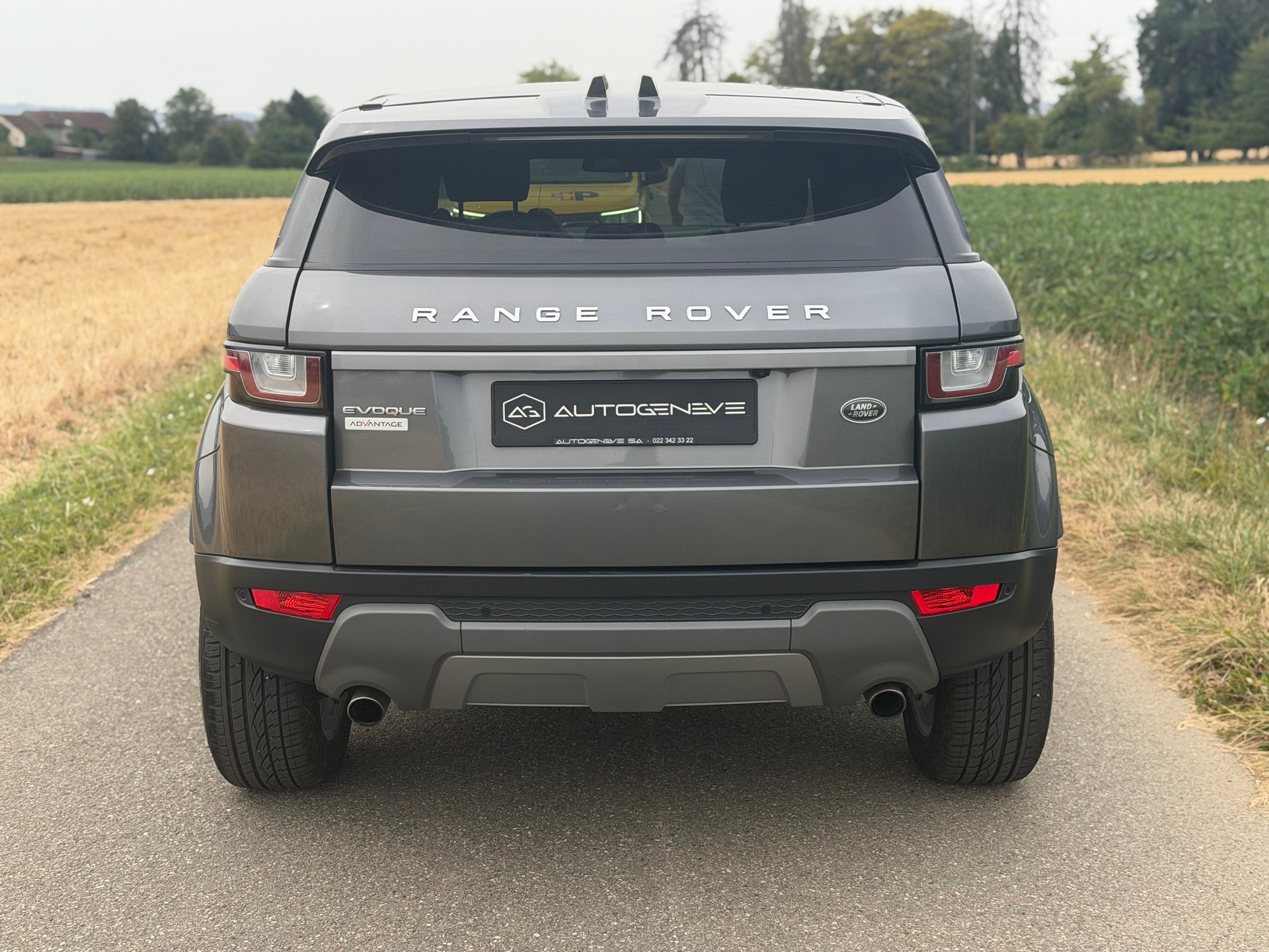 LAND ROVER Range Rover Evoque 2.0 Si4 SE Advantage AT9-image-8