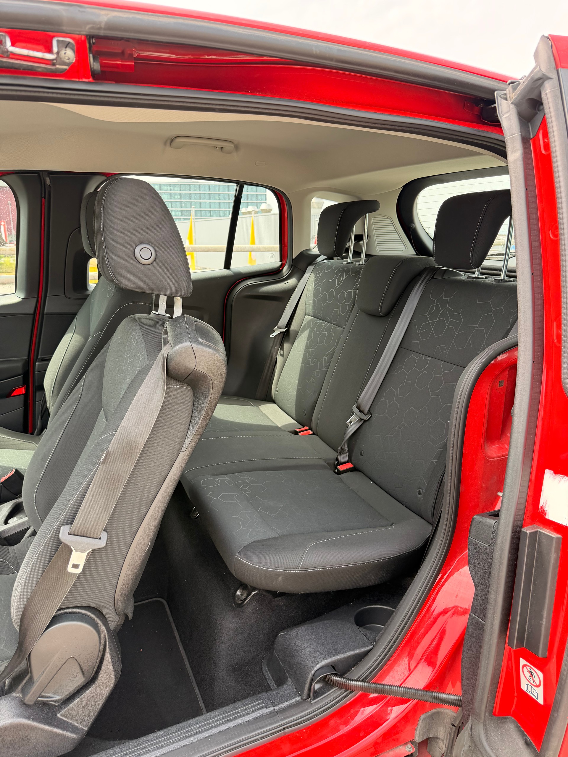 FORD B-Max 1.0 SCTi Ambiente-image-13
