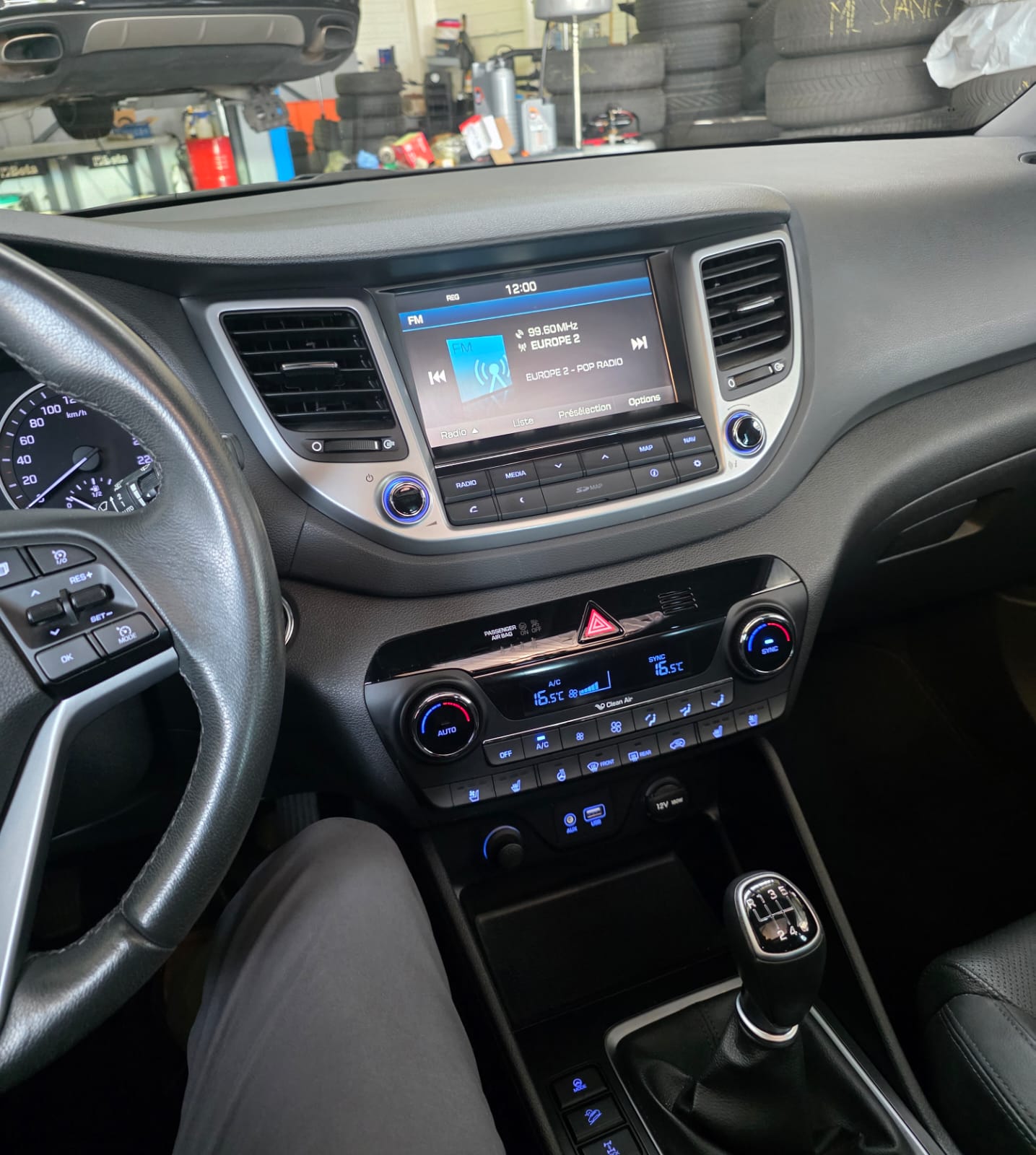 HYUNDAI Tucson 2.0 CRDI Vertex 4WD-image-3