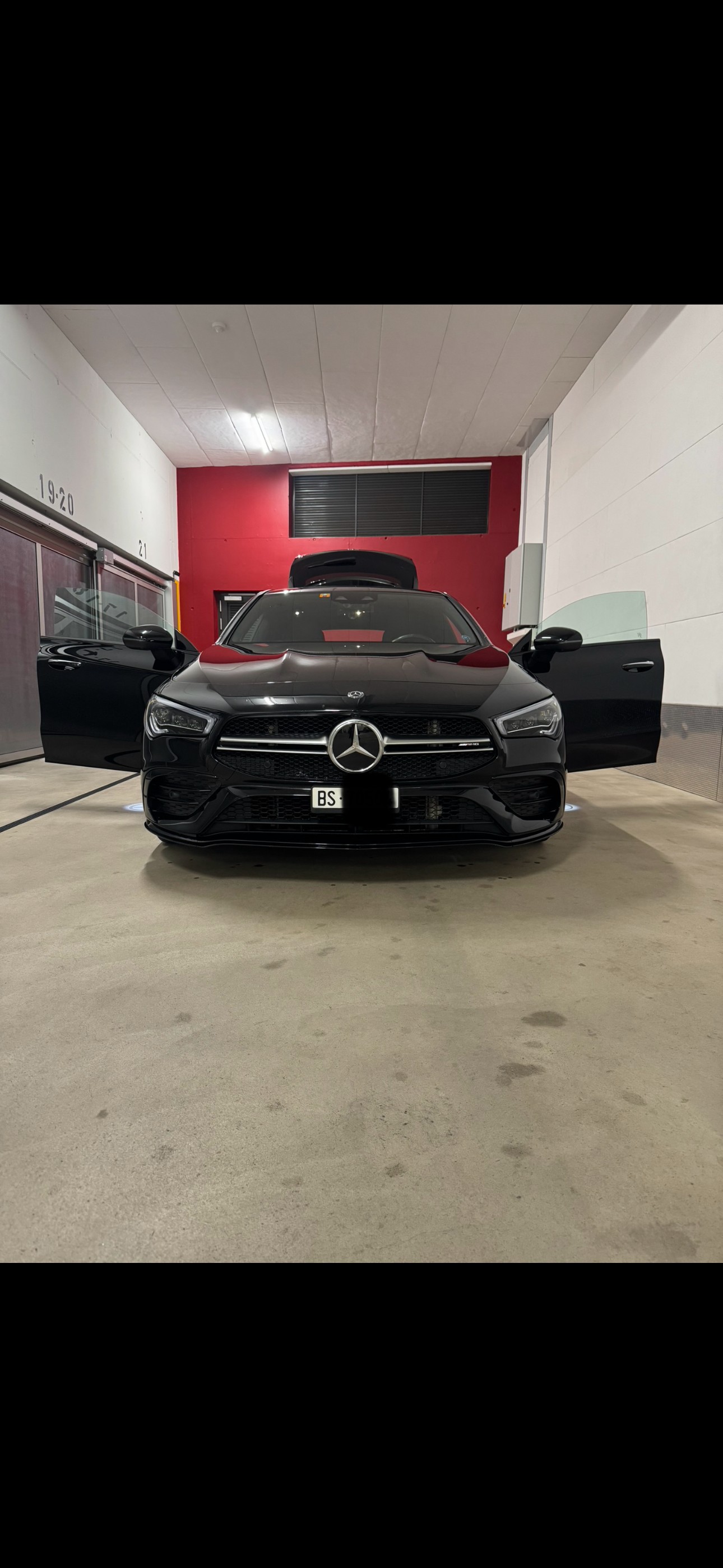 MERCEDES-BENZ CLA 35 AMG 4matic-image-3